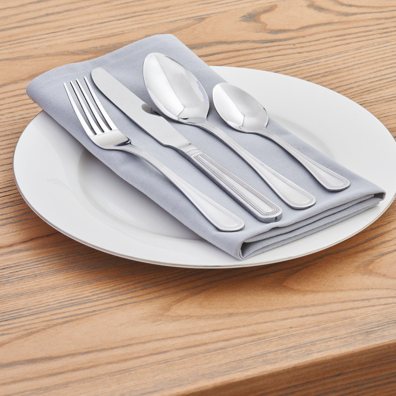 16 Piece Stainless Steel Cutlery Set