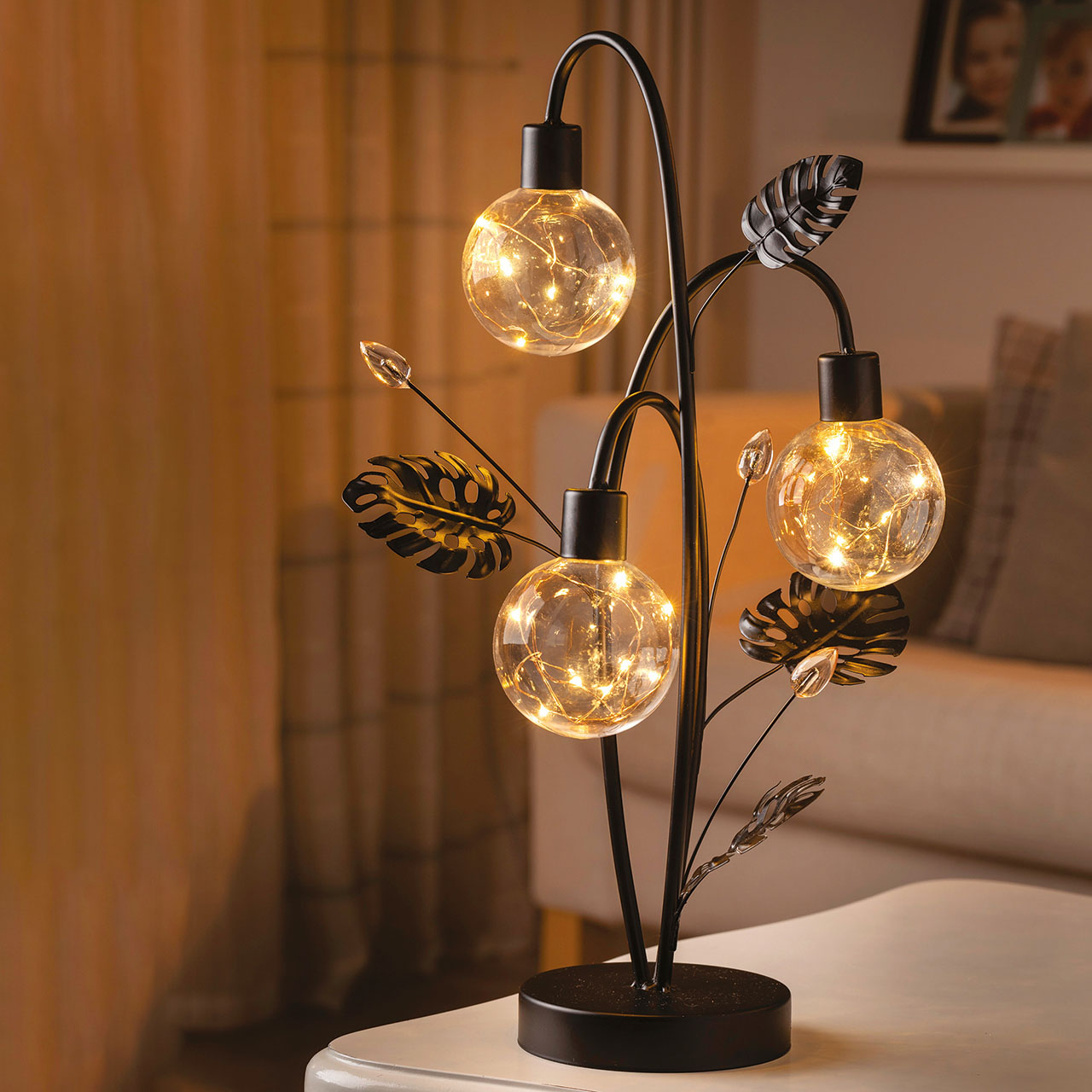 Free Standing Leaf Lamp - Battery Powered