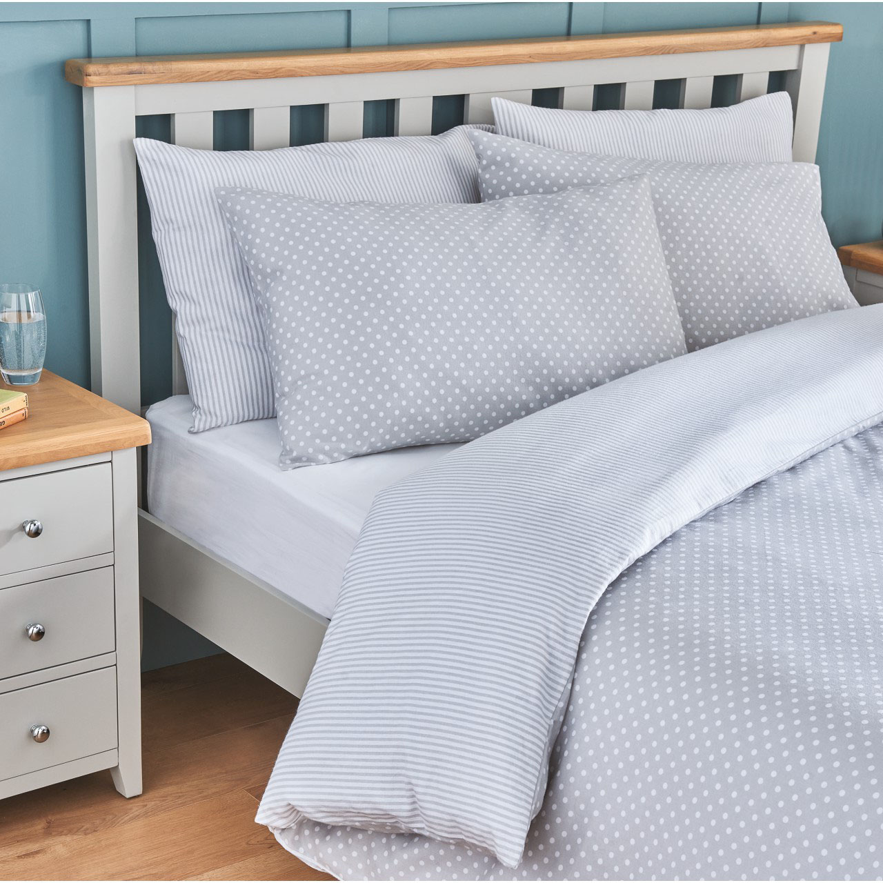 Double | Flannelette Fitted Sheets | Scott's of Stow