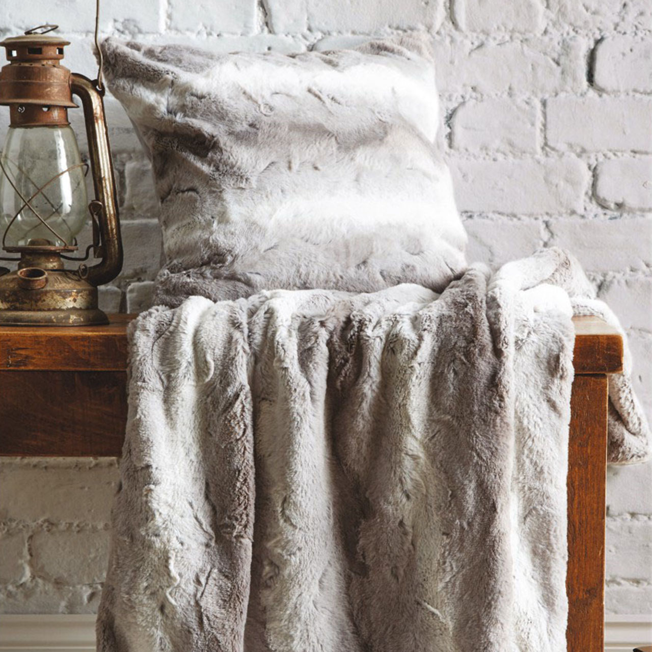 Grey | Luxurious Faux Fur Throw | Scott's of Stow 