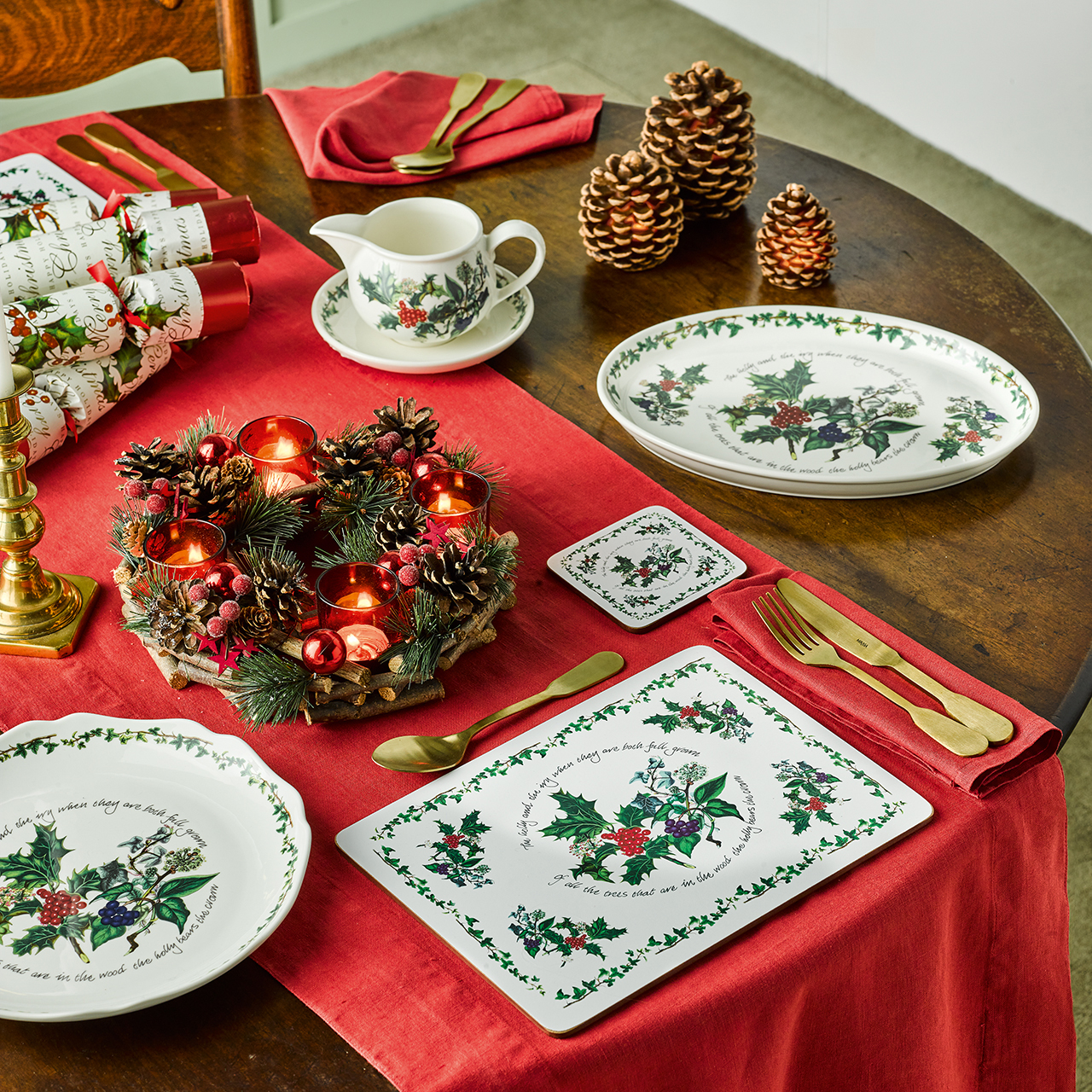 Portmeirion® Holly & Ivy Oval Platter