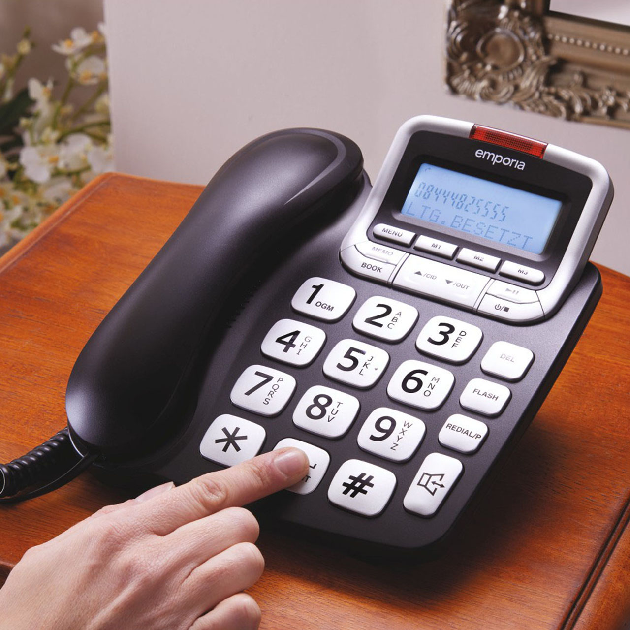 Big Button Landline & 2 Cordless DECT Handsets Phone Bundle Scott's