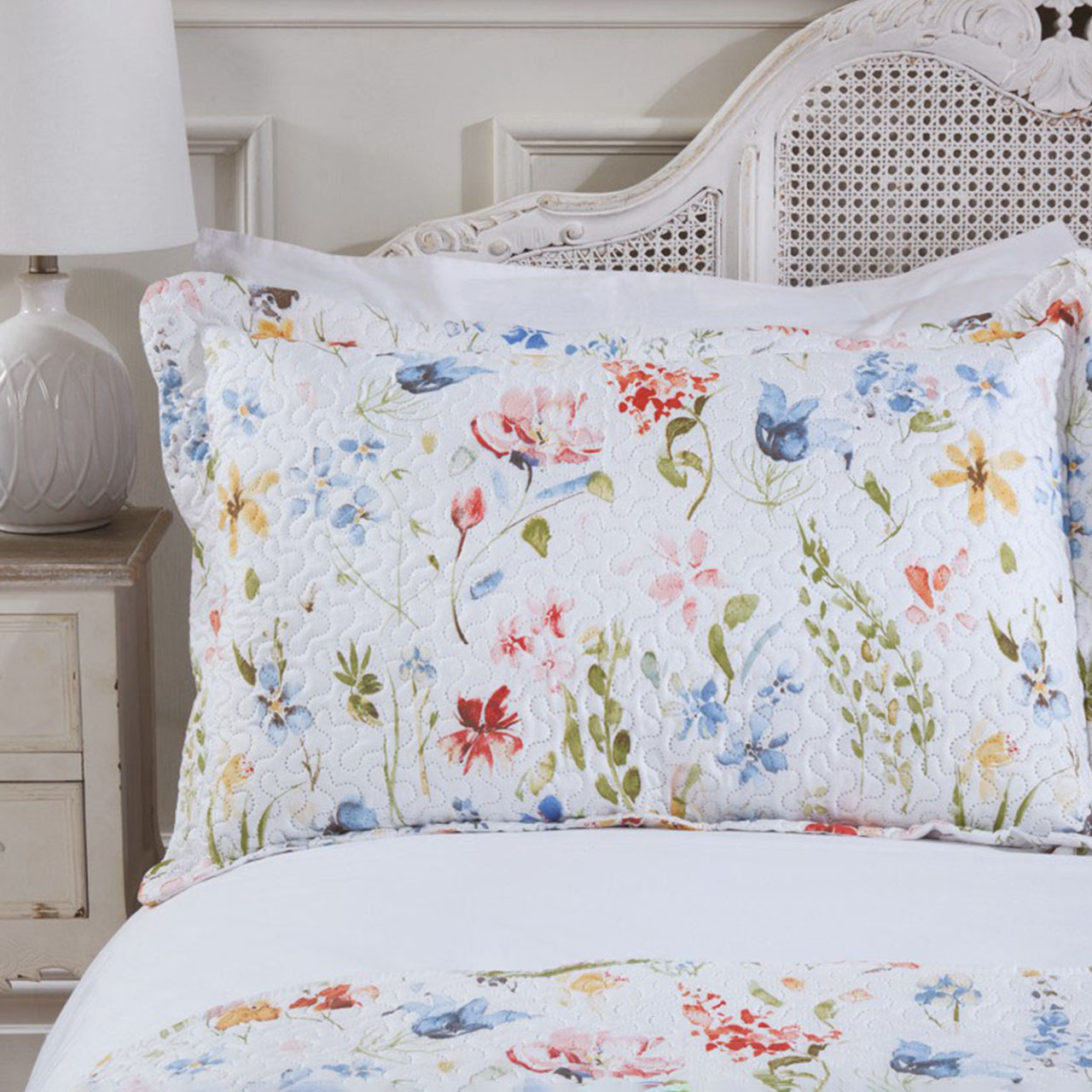 Spring Flowers Bedspread Set