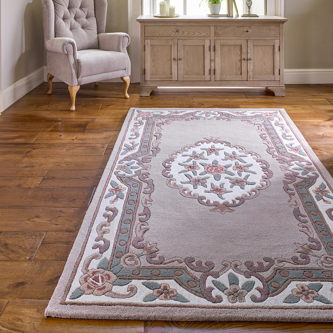 Traditional Hand Tufted and Sculpted Pure Wool Rug