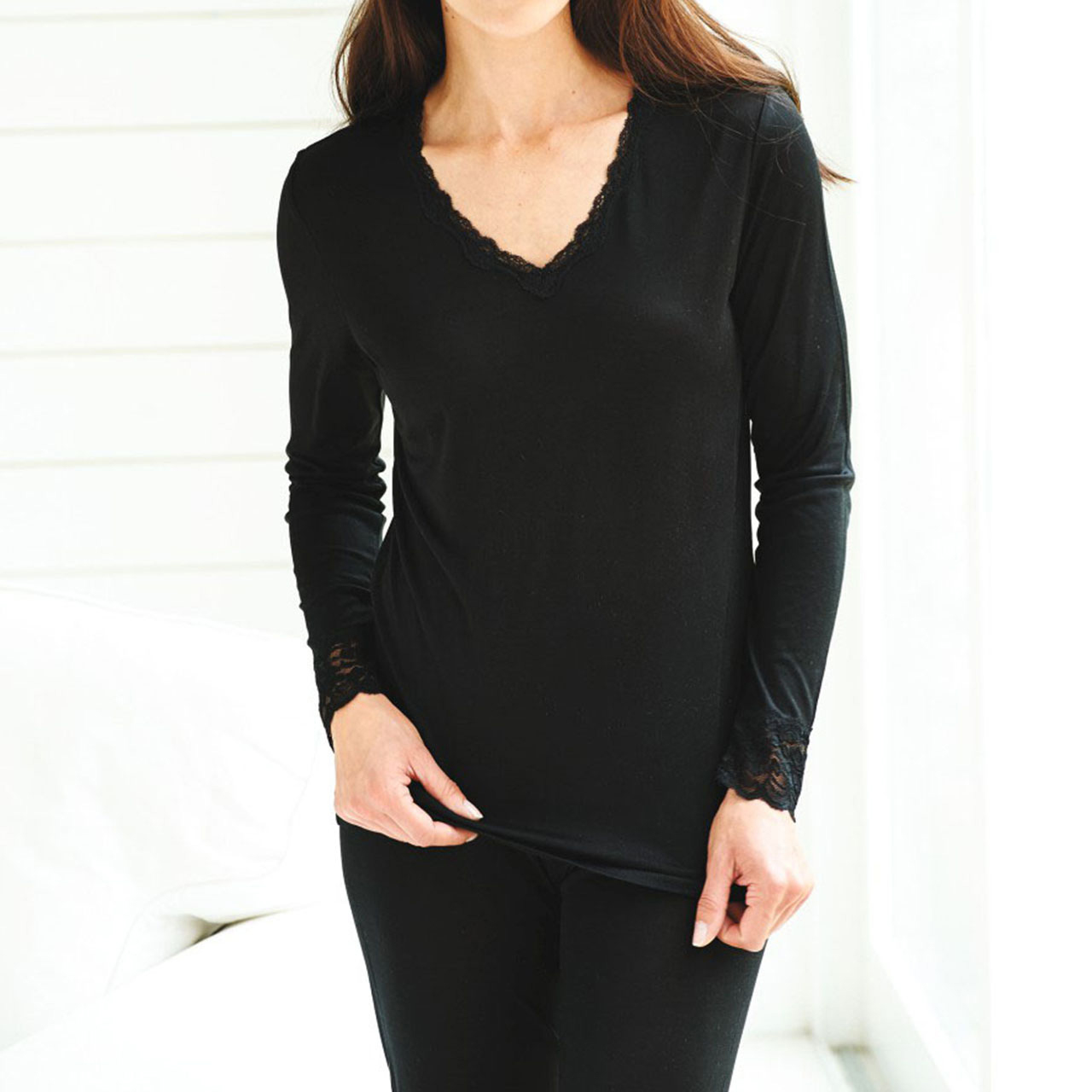 Ladies' Silk Jersey Lace Trim Long-sleeved Top