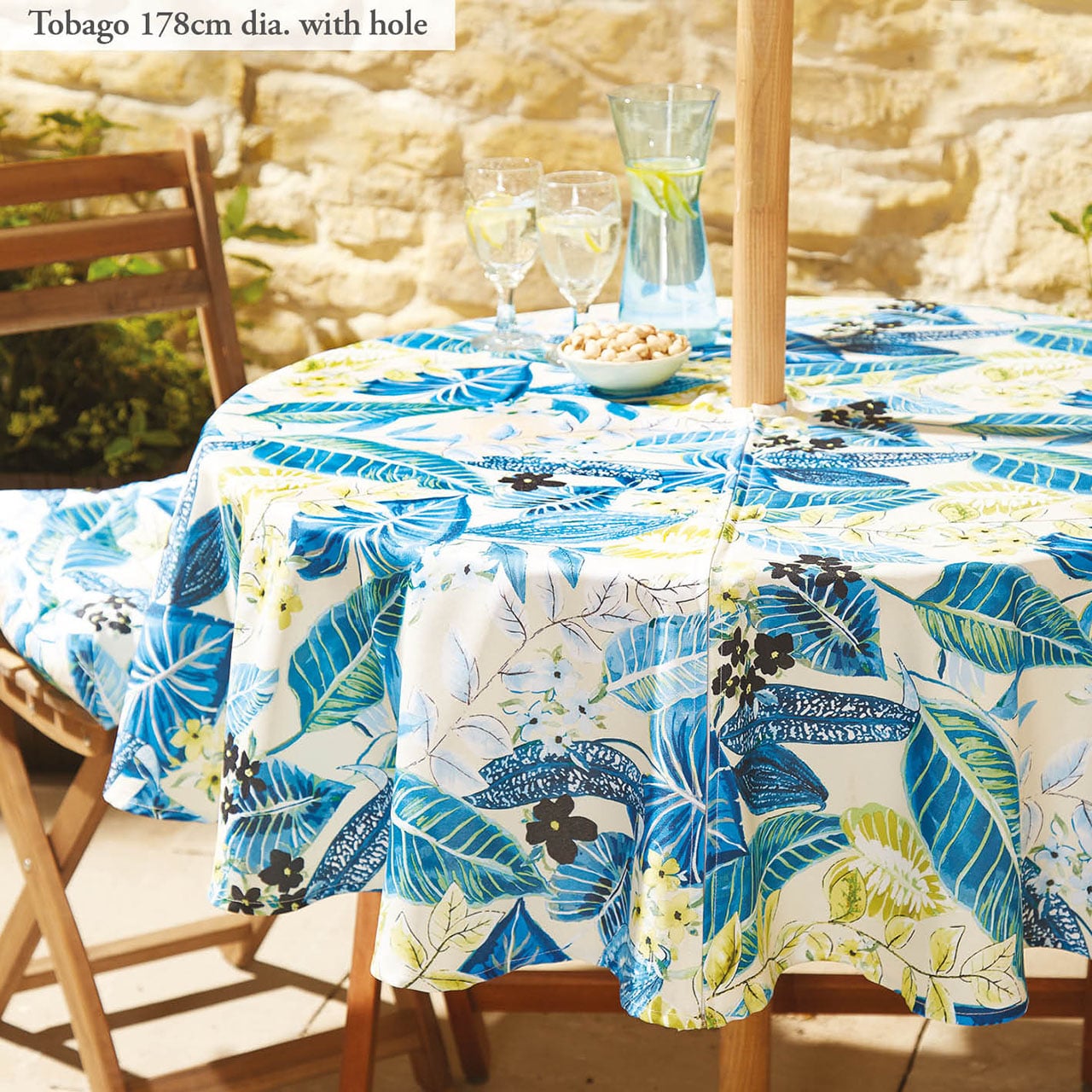 Shower Resistant Garden Tablecloths