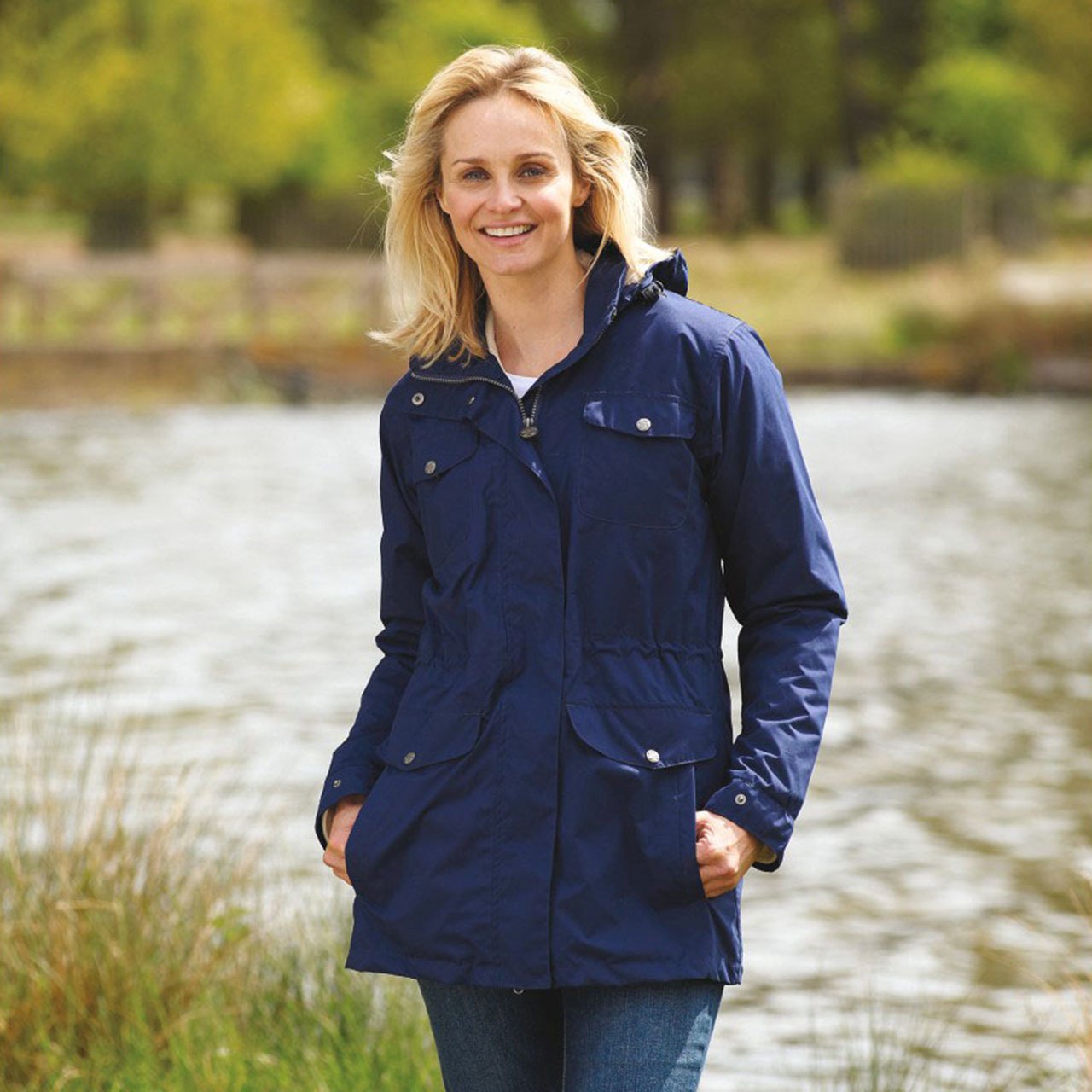 Ladies' Water Resistant Coat with Scottie Lining