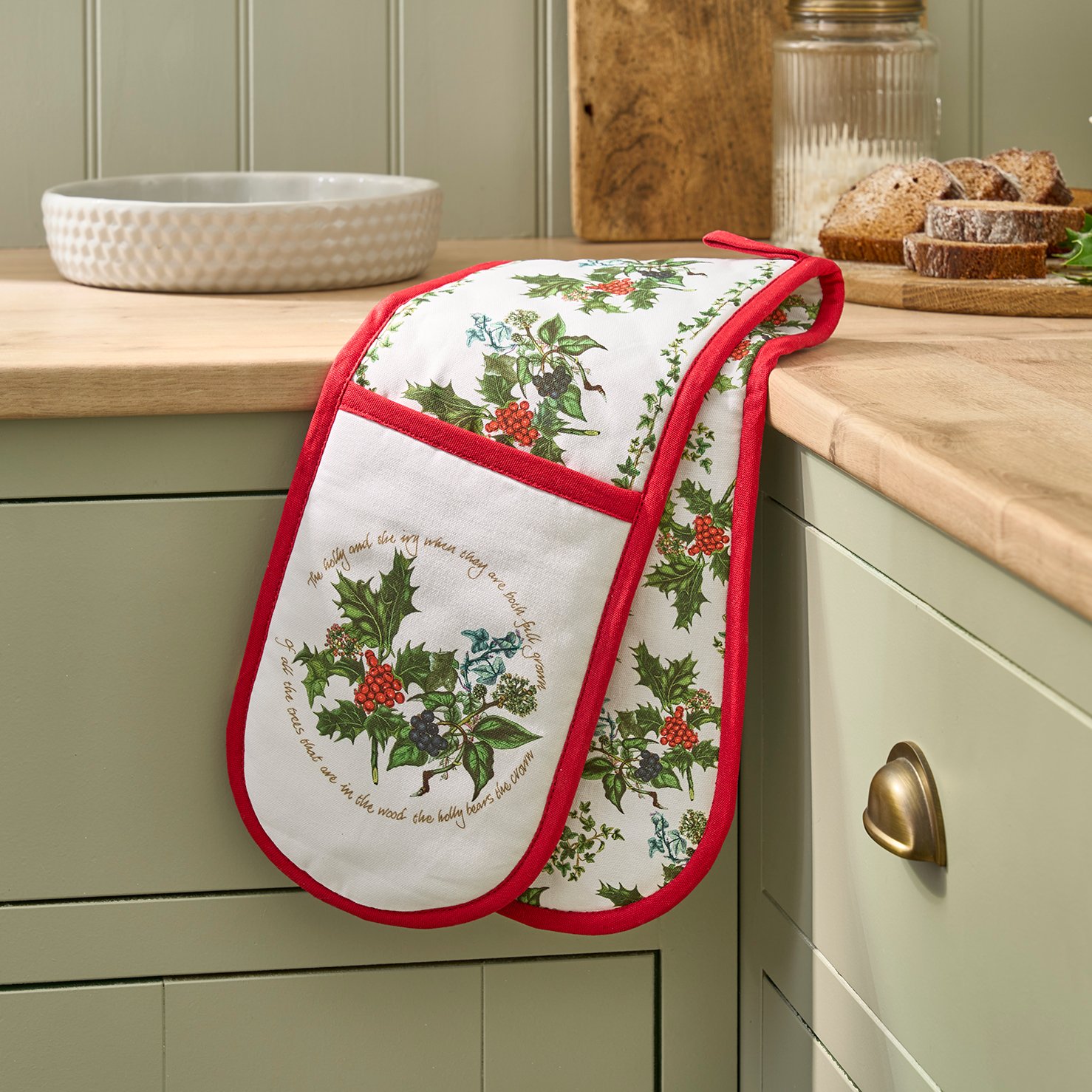 Holly and Ivy Double Oven Glove