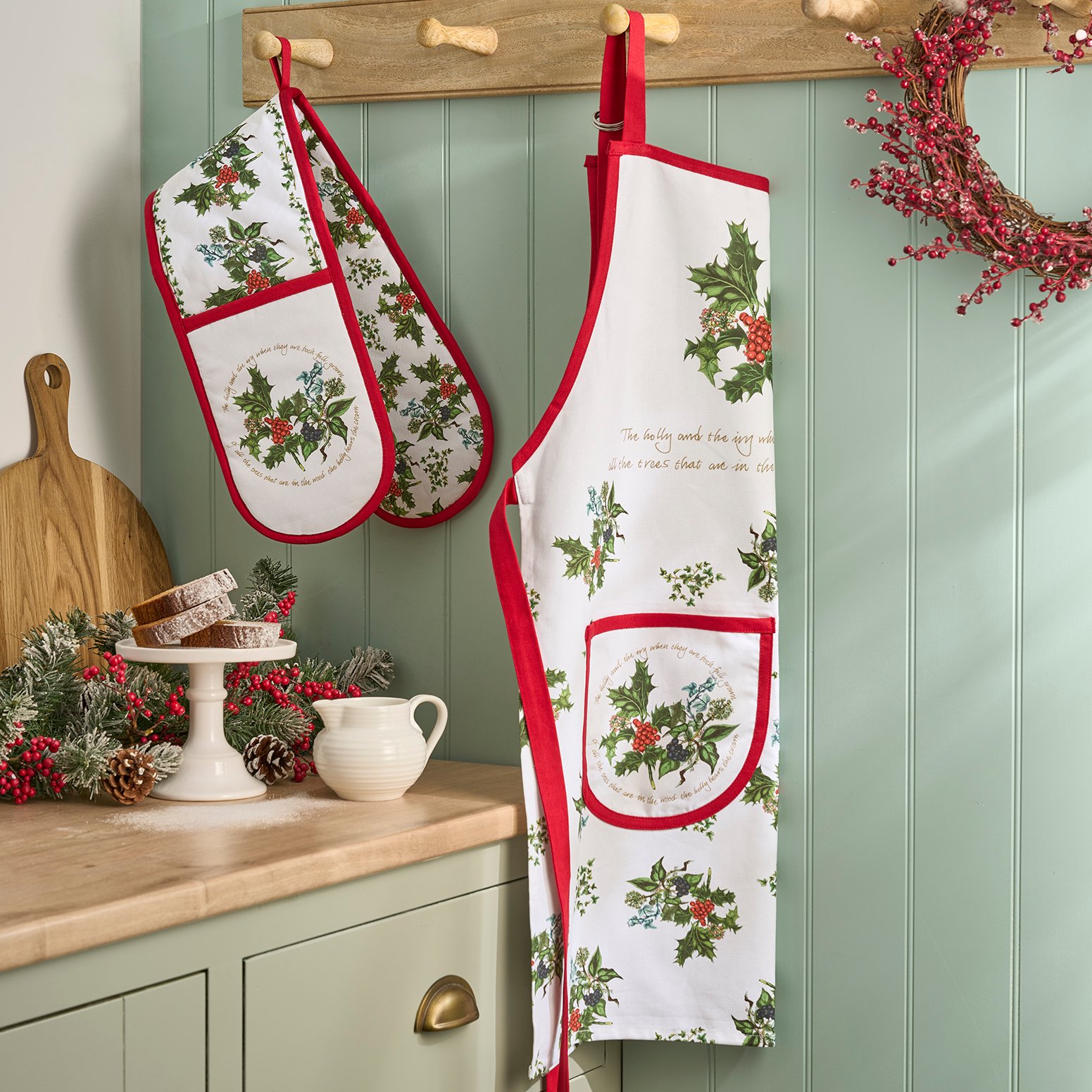 Holly and Ivy Apron