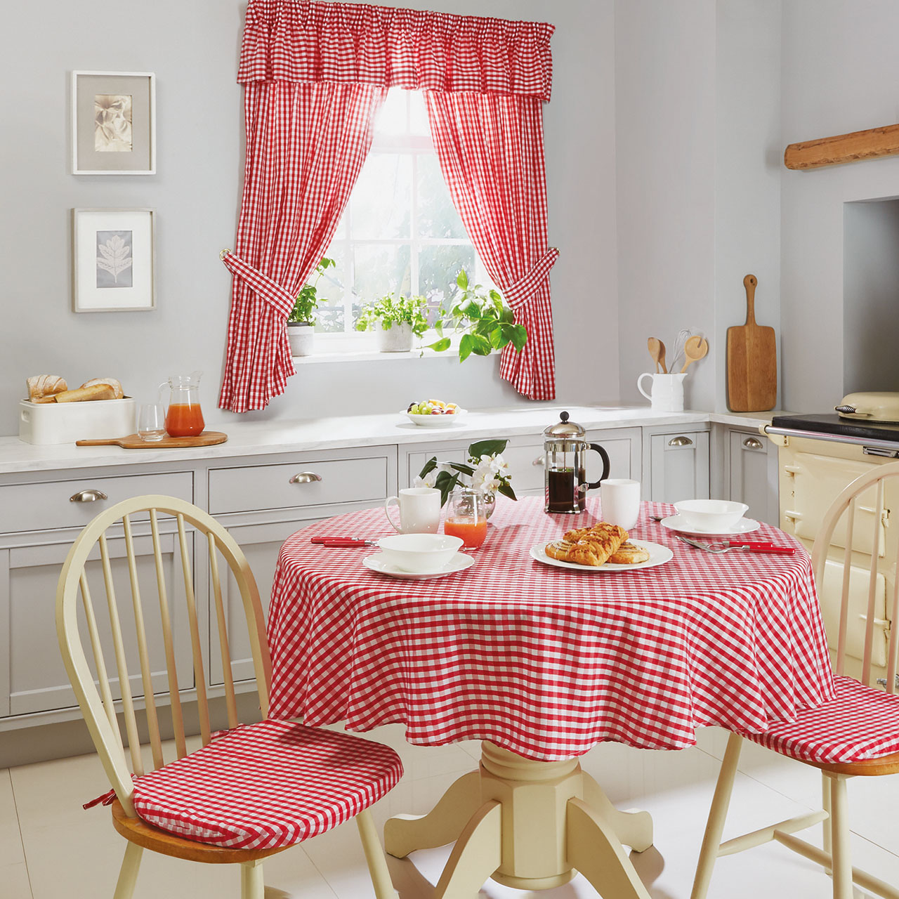 91.5cm Square Gingham Tablecloth Scott's of Stow