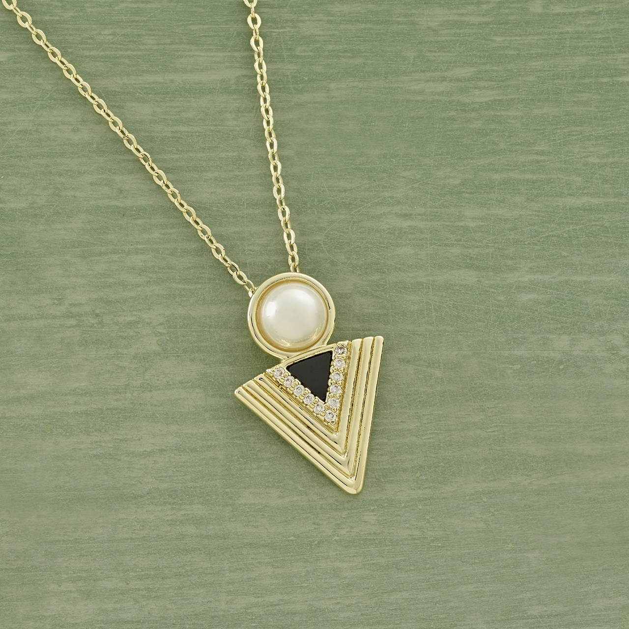 Art Deco Platinum sapphire and diamond pendant necklace