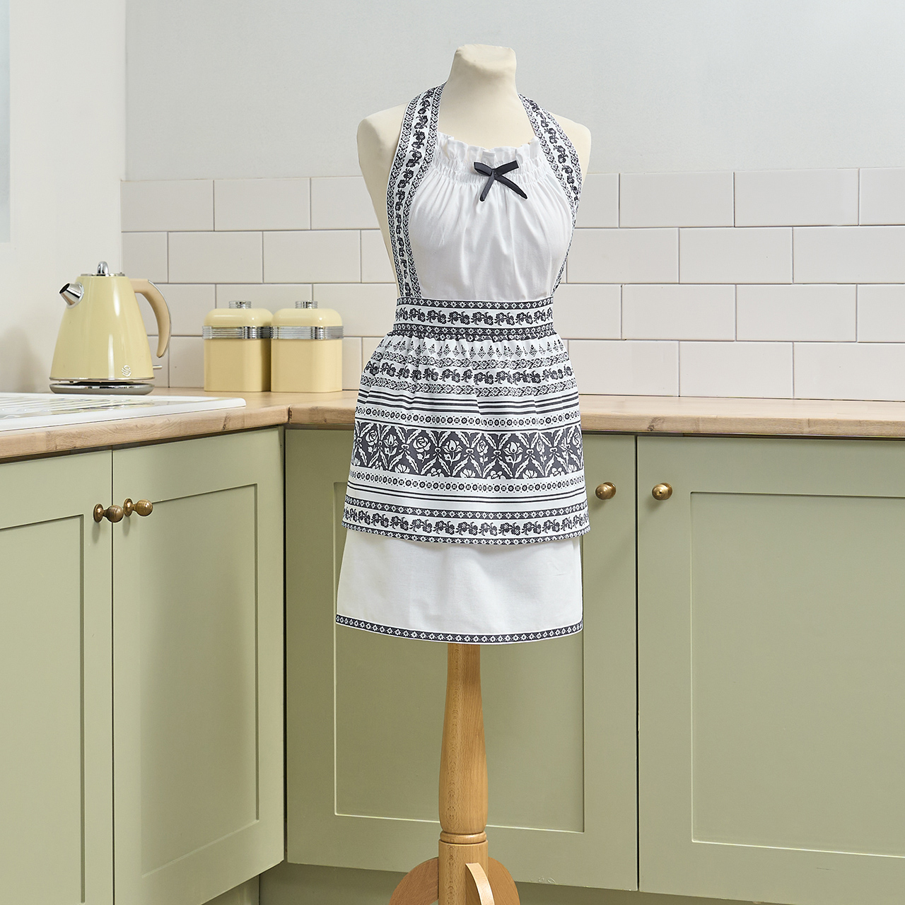 1950s Housewife Apron
