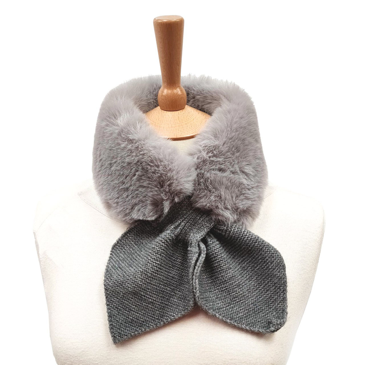 Ladies' Faux Fur Collar with Tie