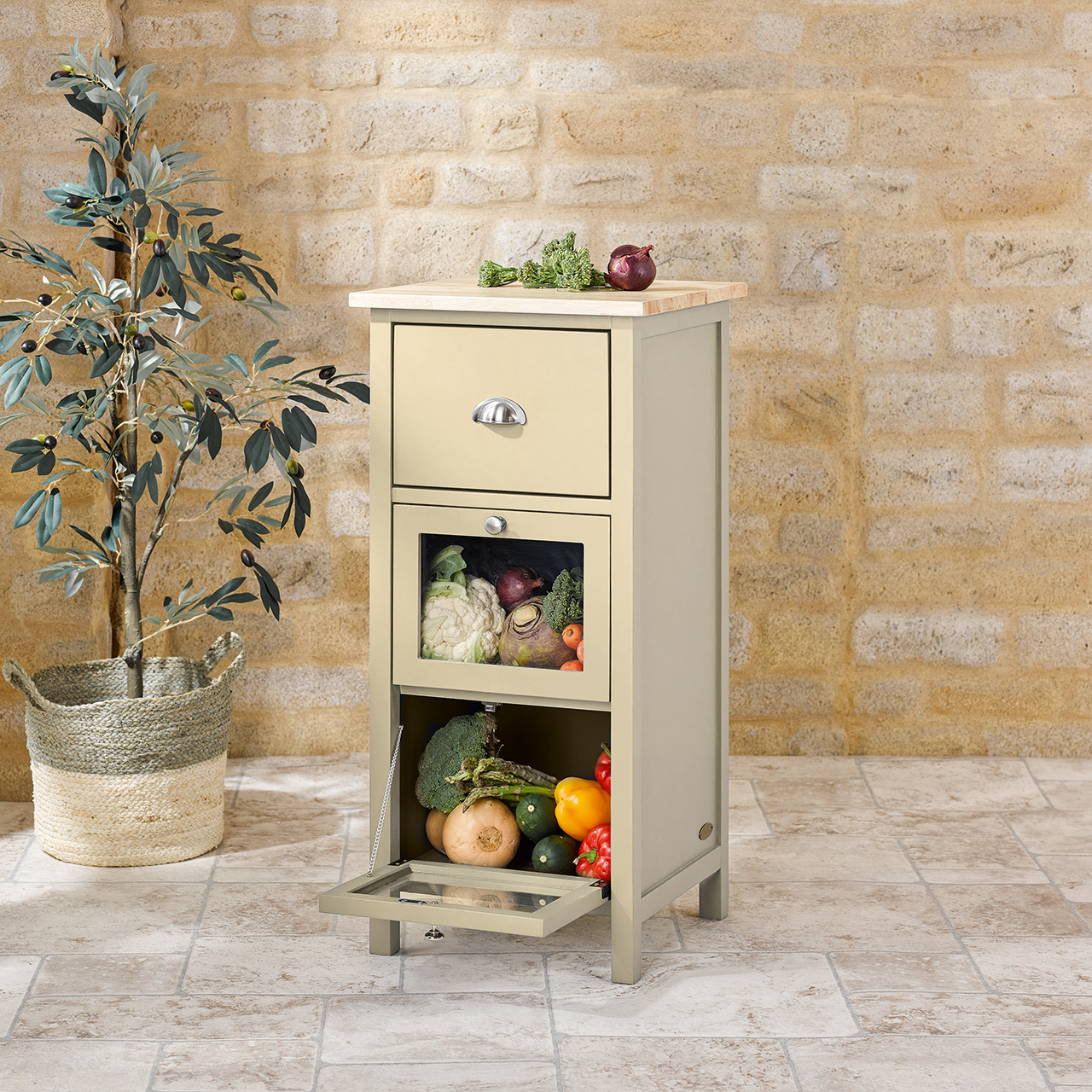 Winchcombe® Vegetable Stand