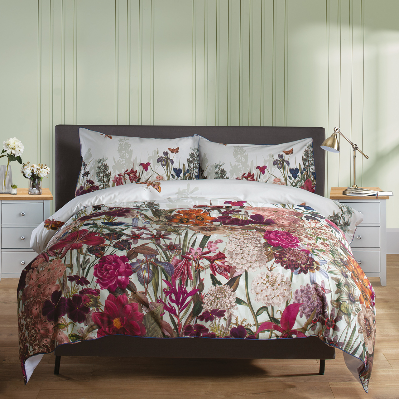 Flower Border Duvet Set