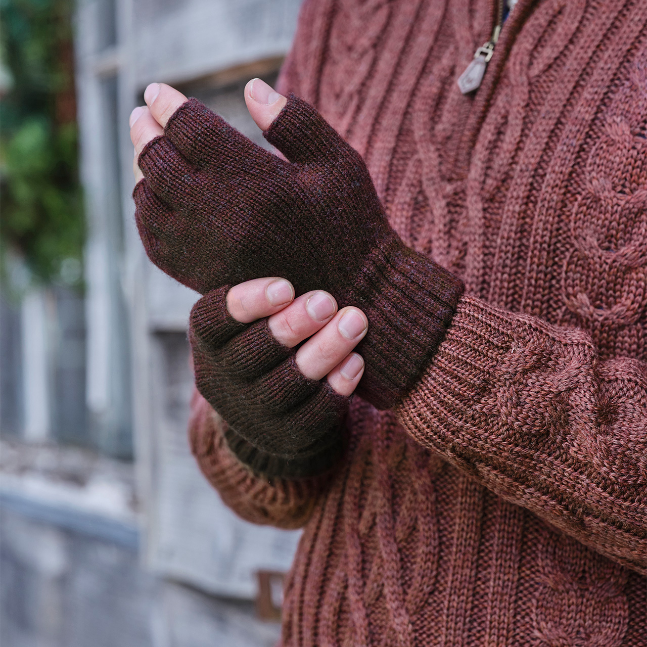 Mens Essential Lambswool Fingerless Glove