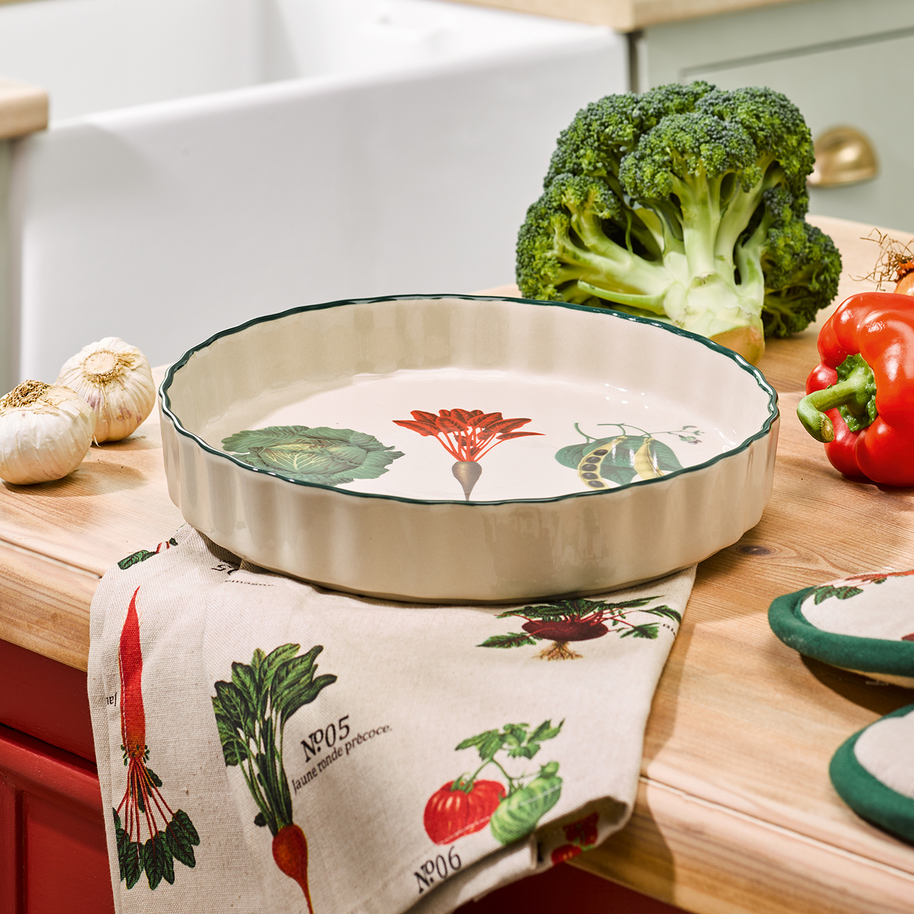 Kitchen Garden Round Oven Dish