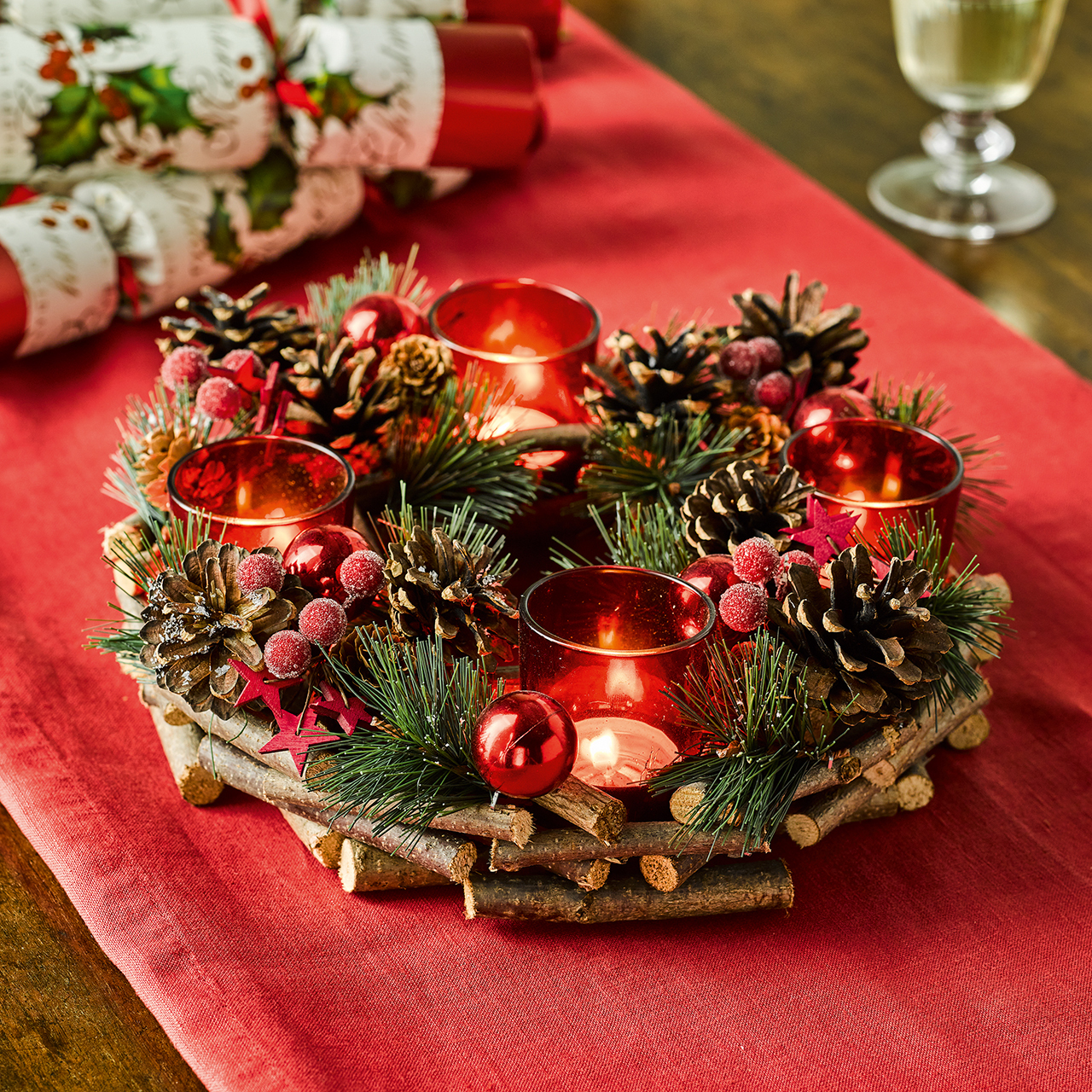 Centrepiece with 4 LED Candleholders