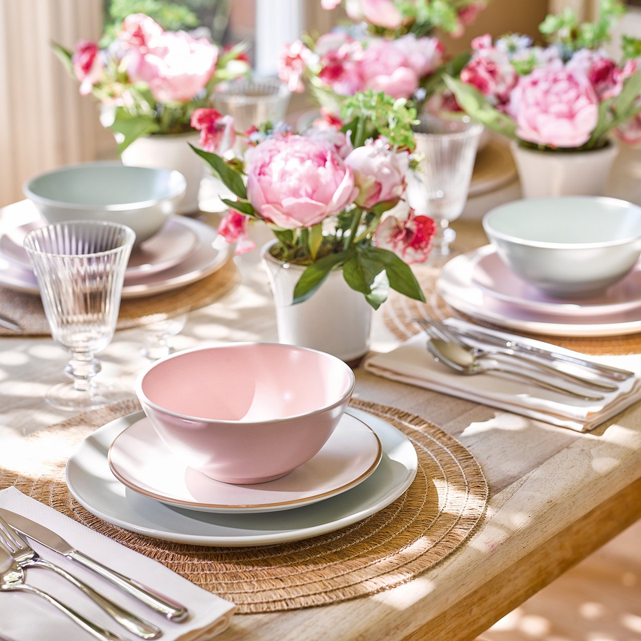 Pink dinner plates hotsell