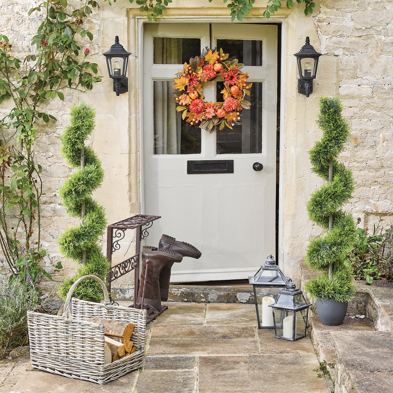 Scrollwork Welly Boot Rack