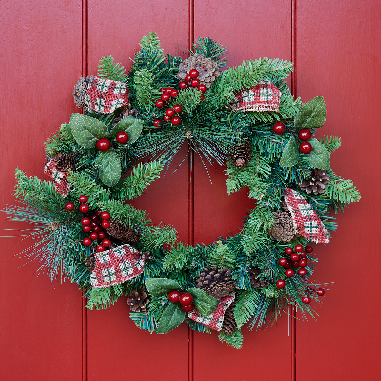 Natural-Look Berry Wreath