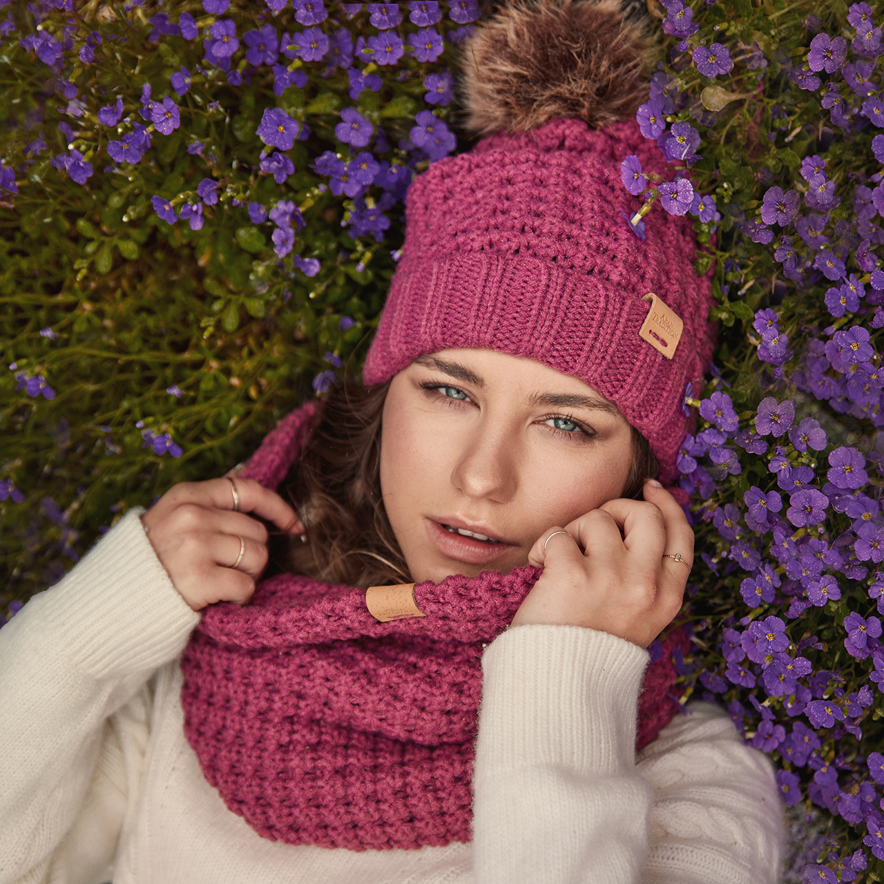 Chunky-Knit Bobble Hat