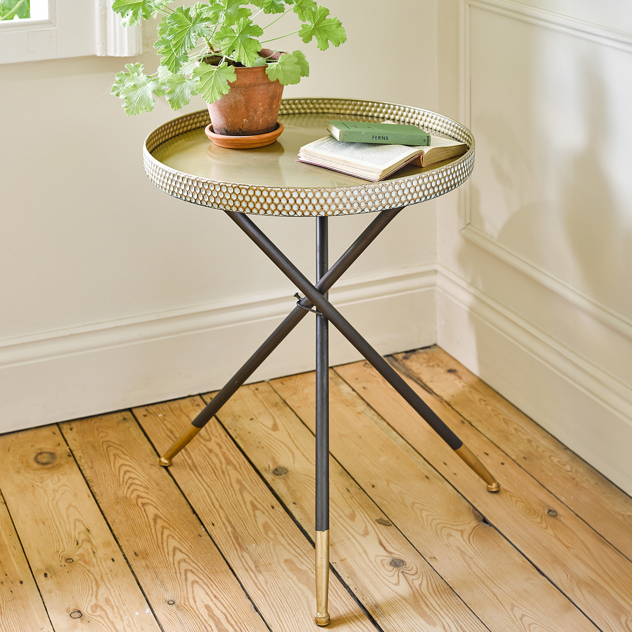 Tripod Table