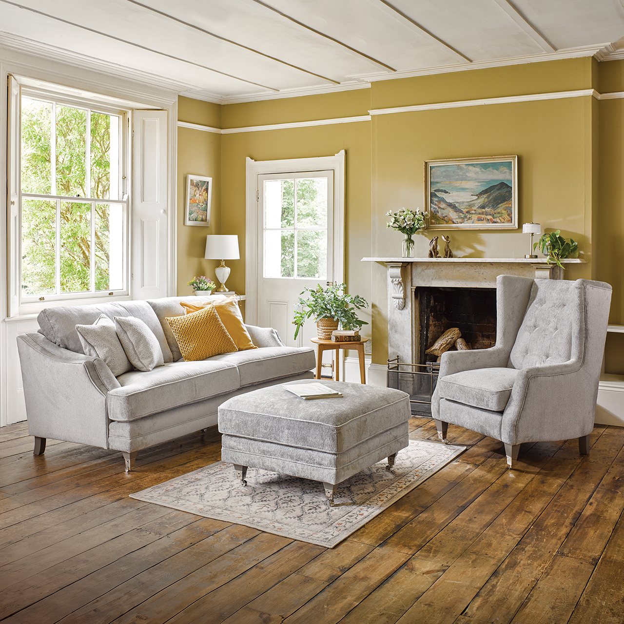 Malmesbury Throne Armchair
