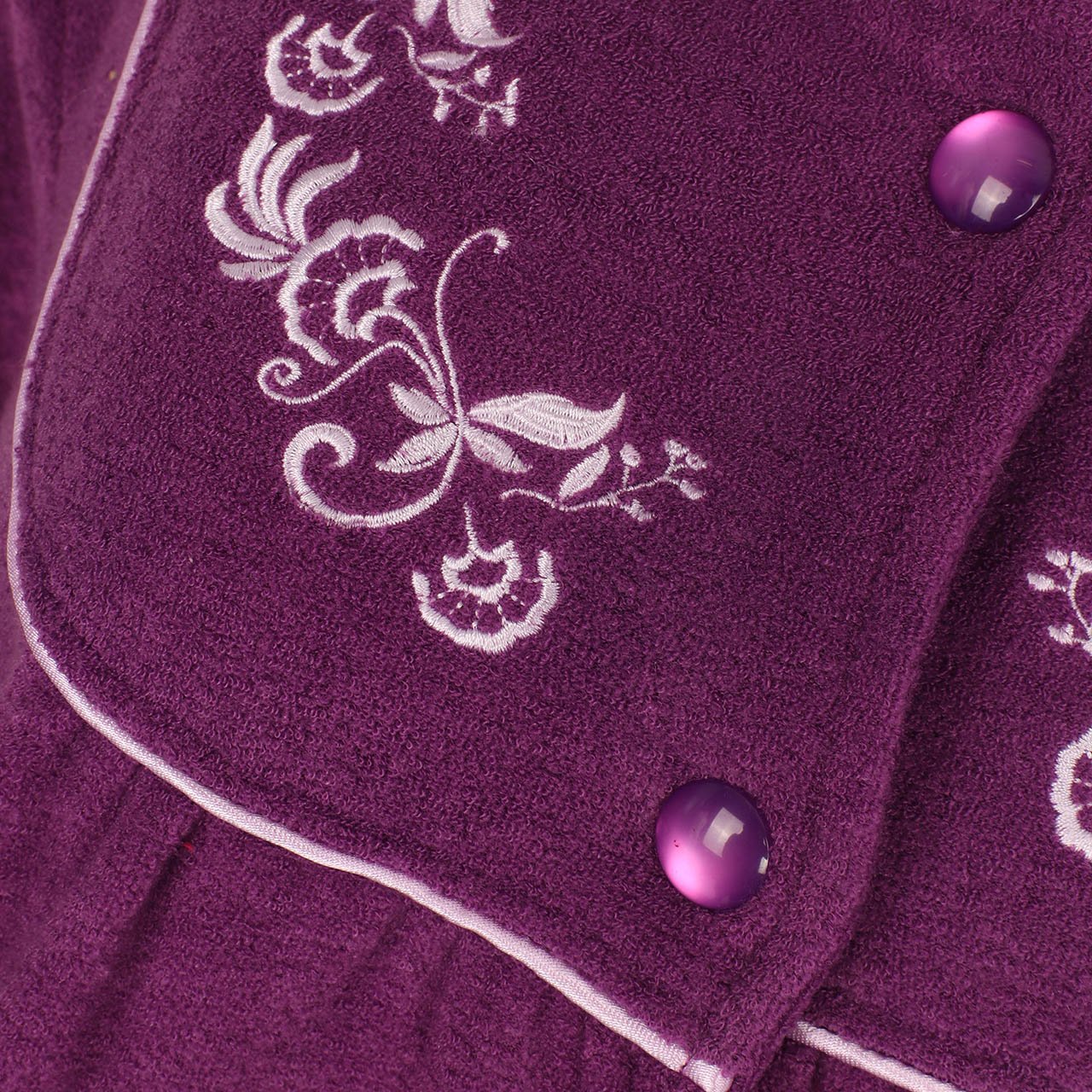 Appliqué Yoke Button Robe