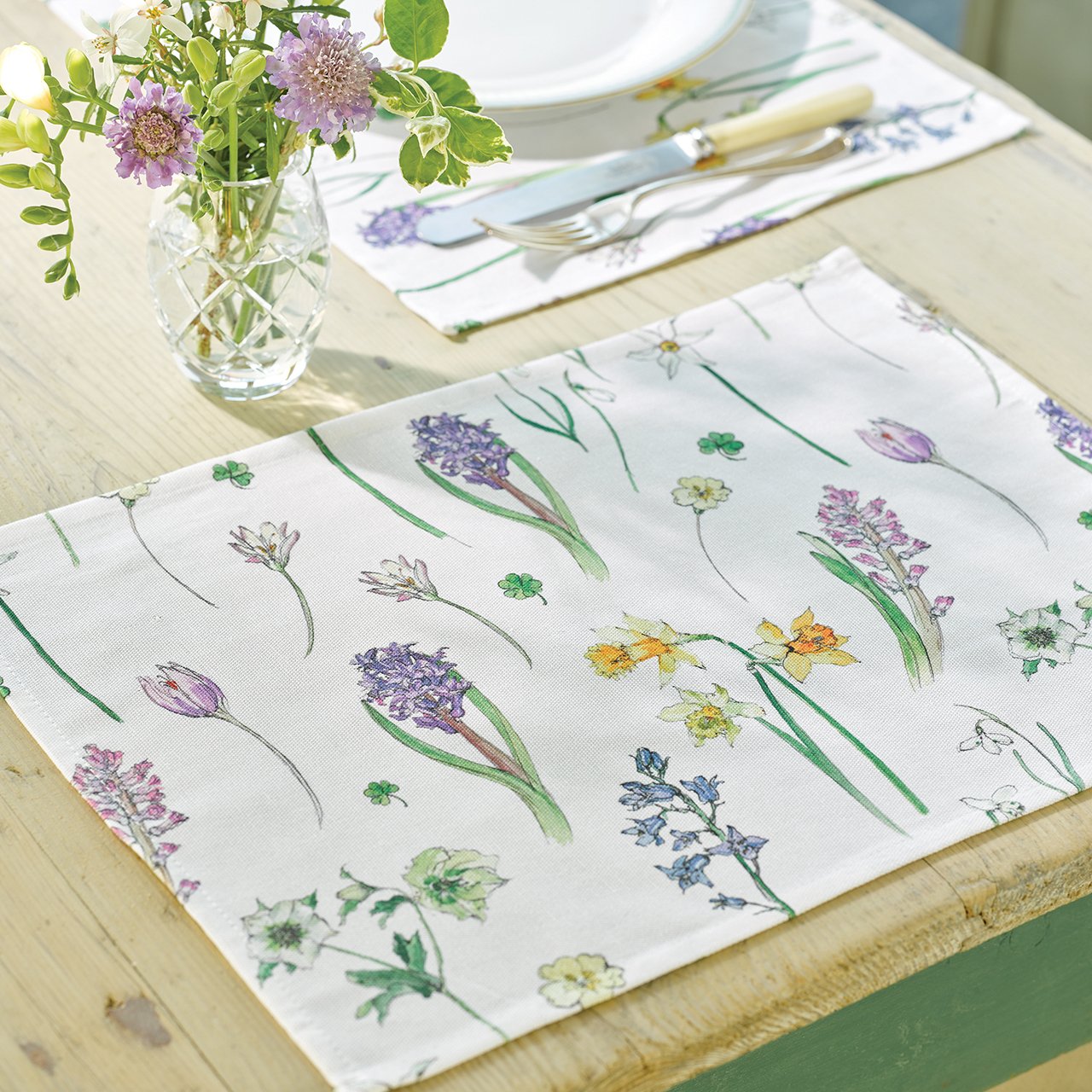 Spring Floral Placemats, Set of 2