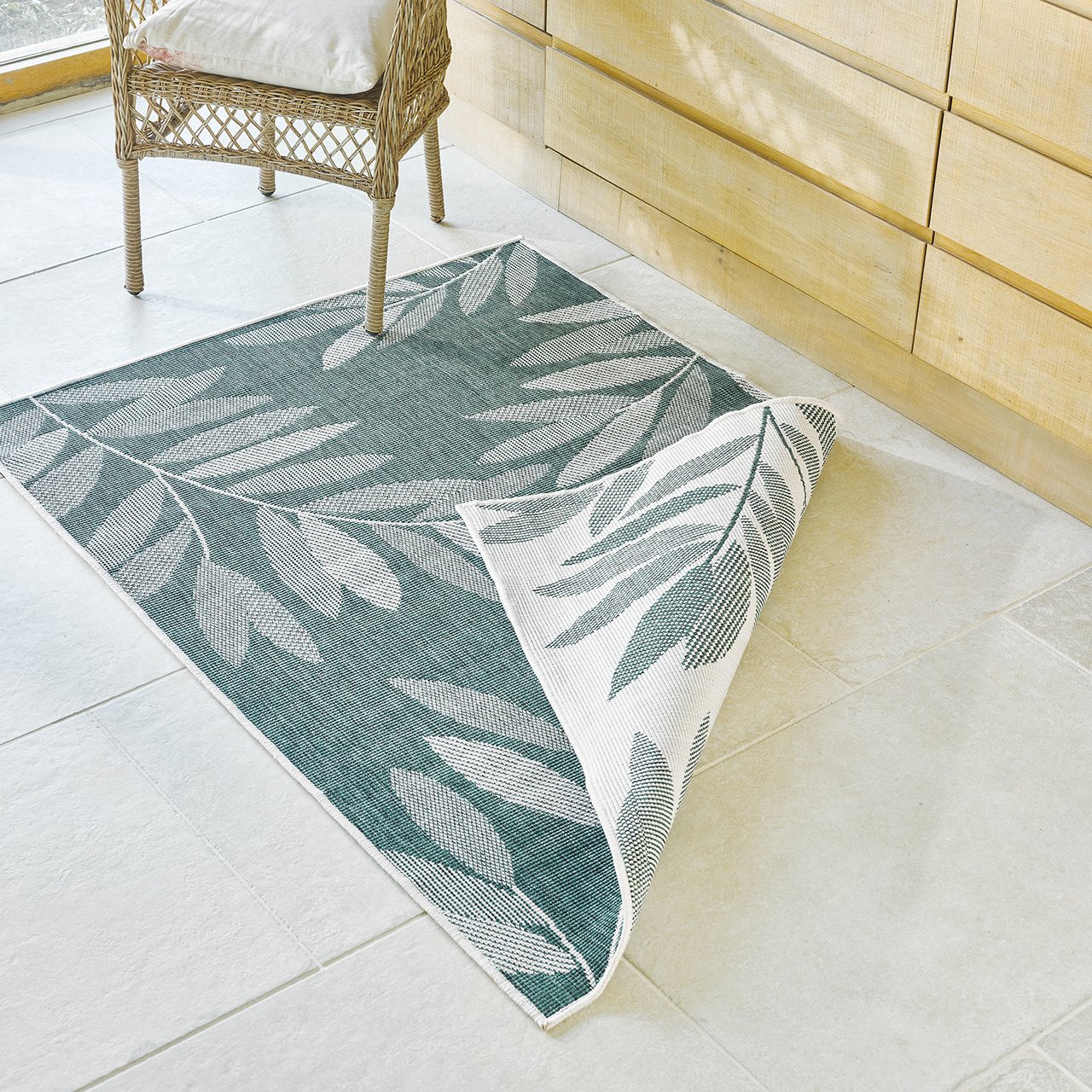 Trailing Leaves Indoor Outdoor Rugs
