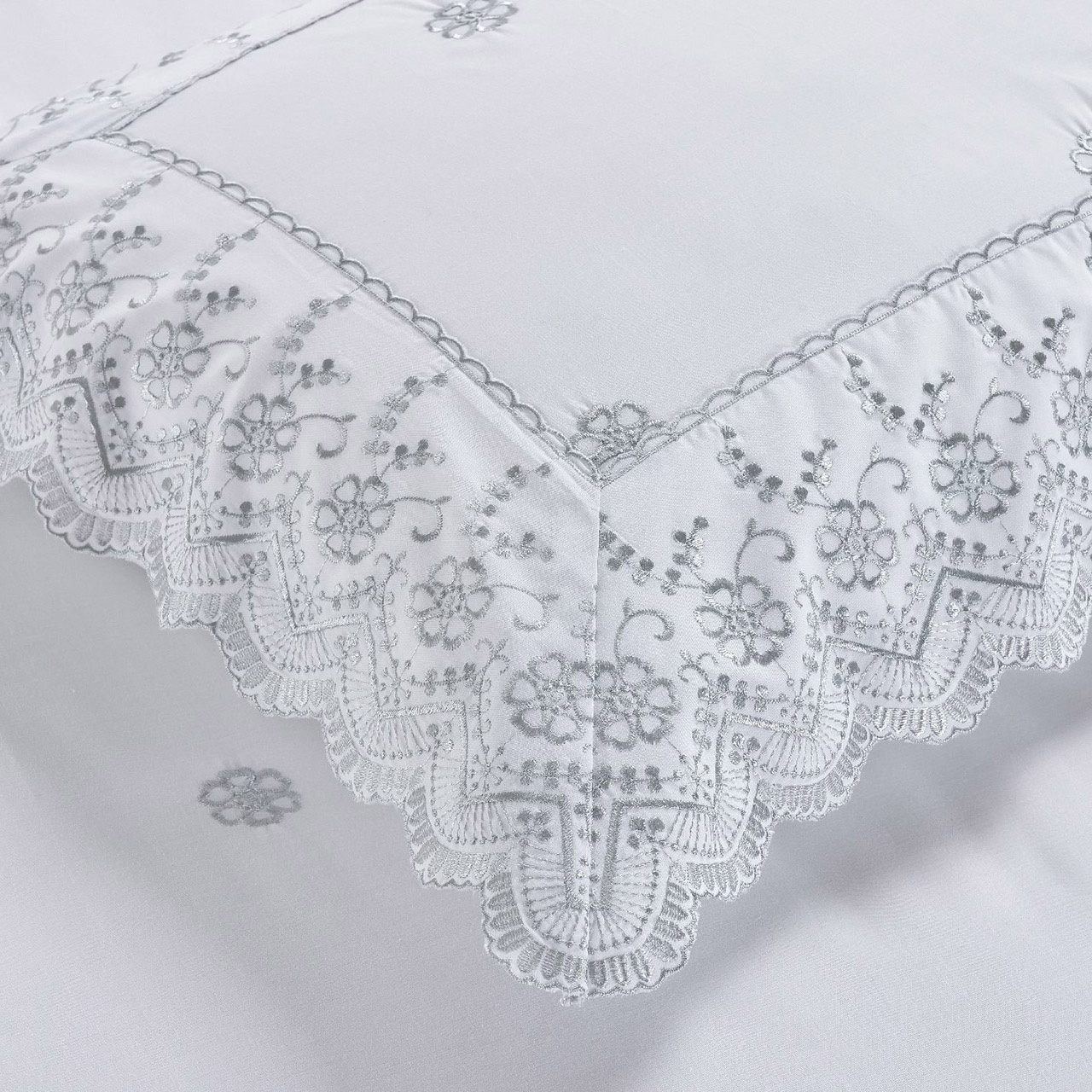 Arianna Duvet Set