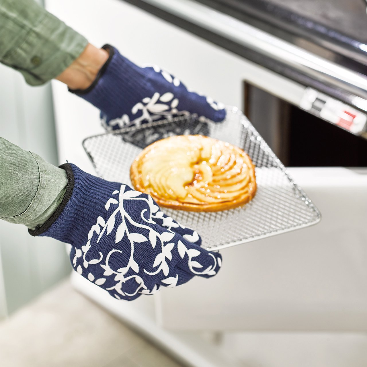 Floral Silicone Oven Gloves