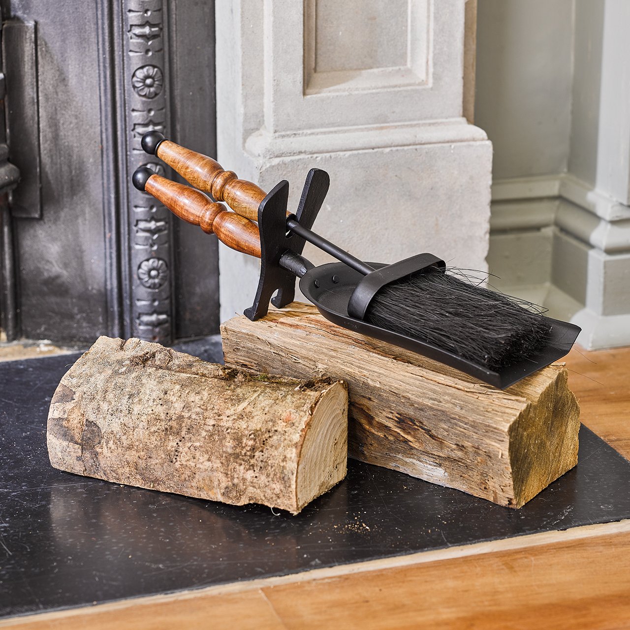 Wooden Handle Hearth Tidy
