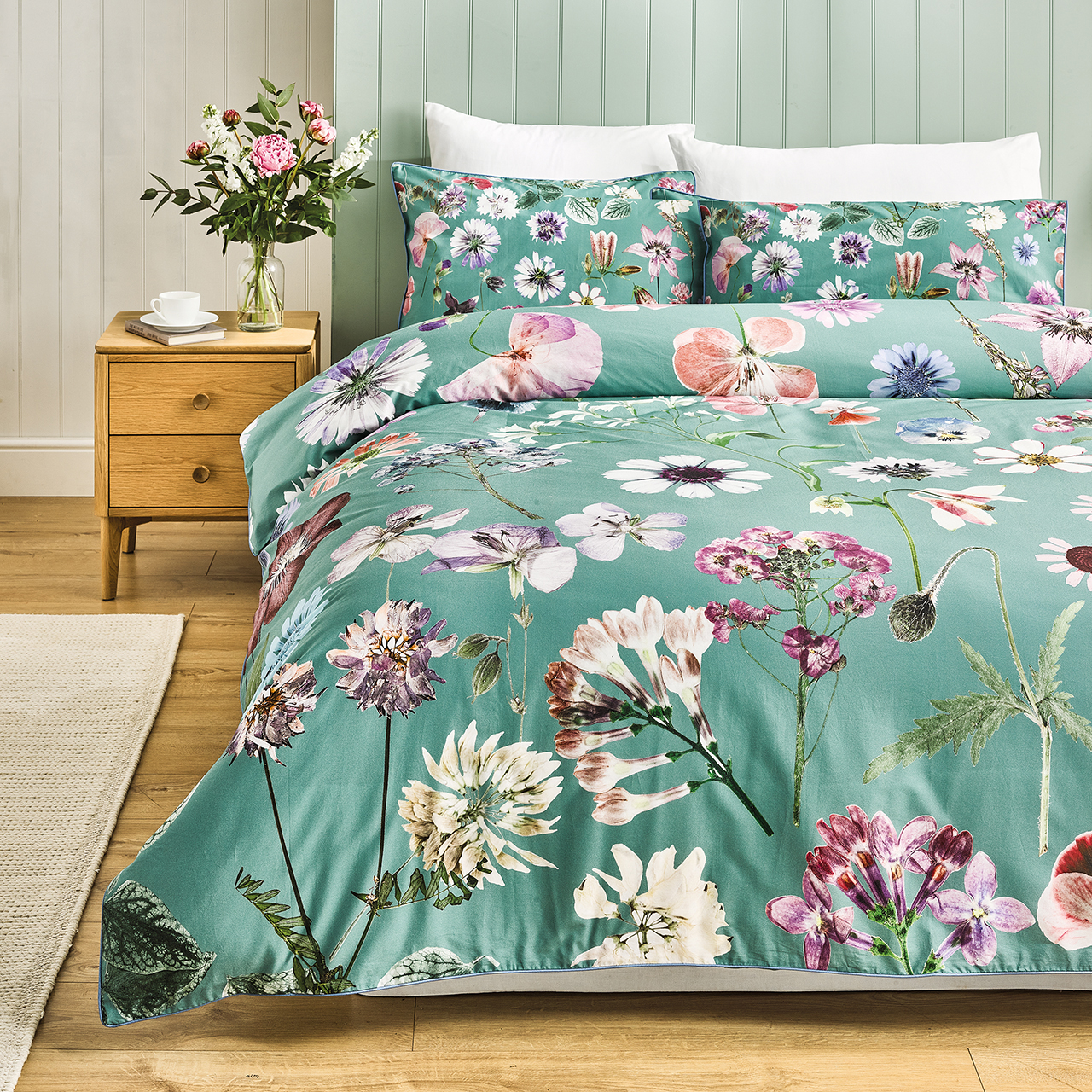 Drifting Flowers Duvet Set