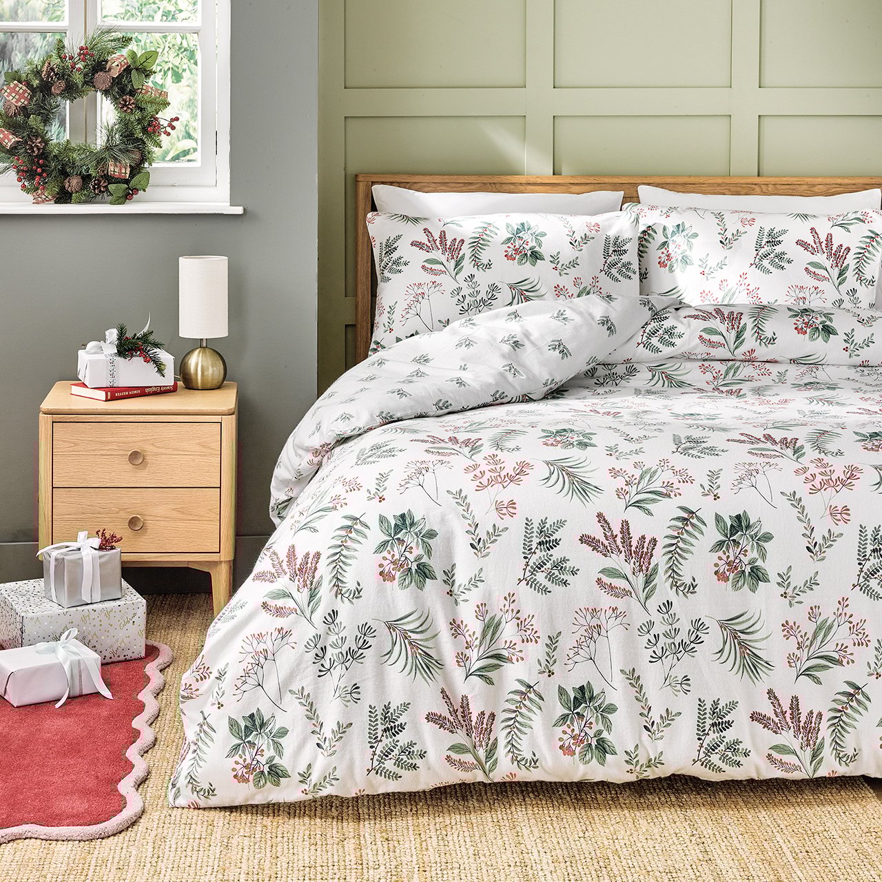 Tumbling Sprigs Duvet Set