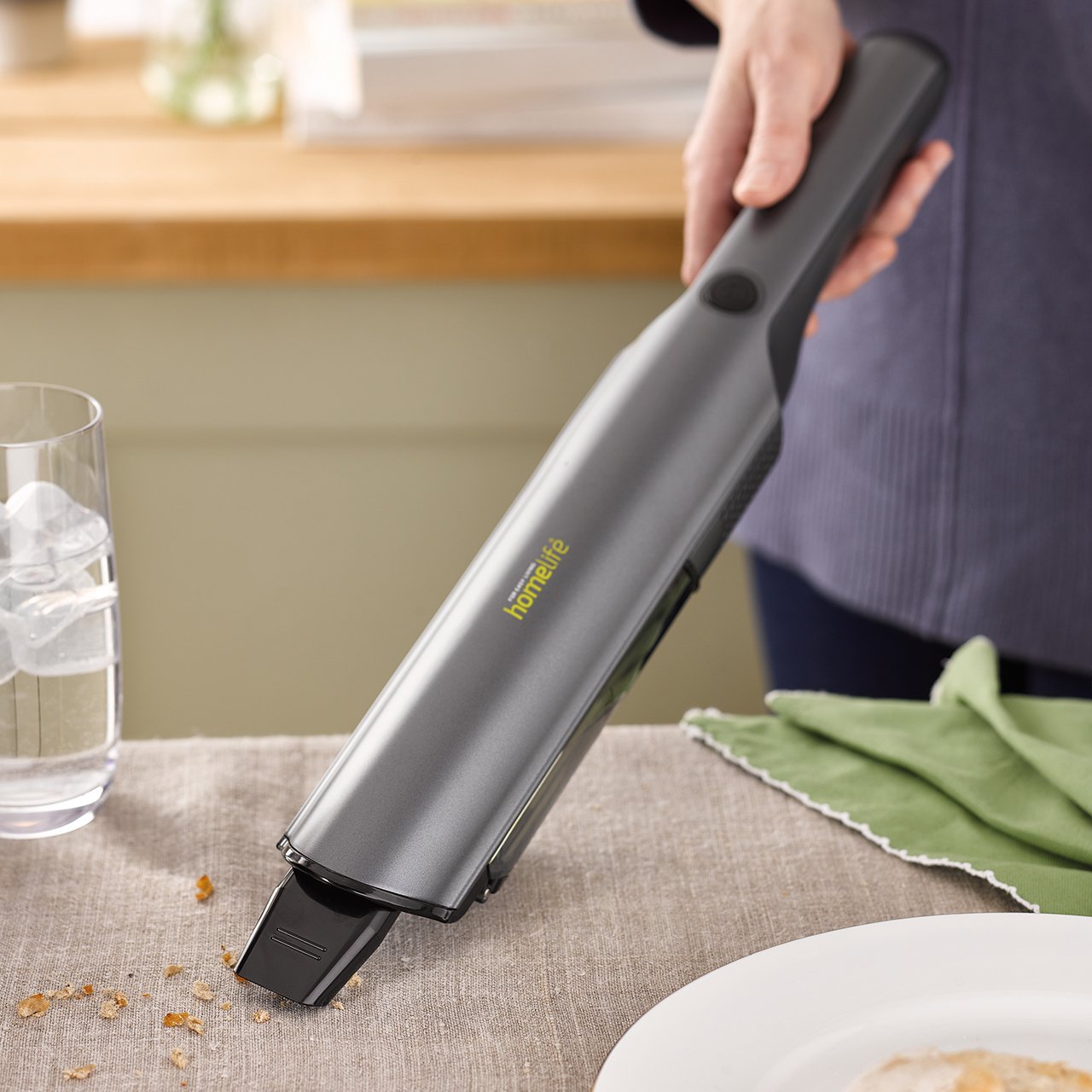 Wet and Dry Cordless Handheld Vacuum