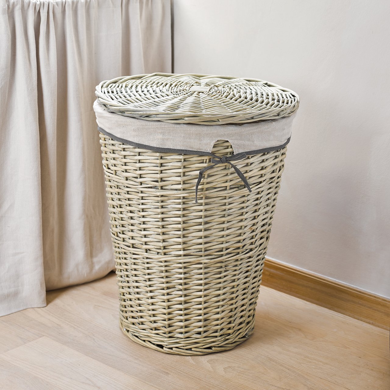 Lined Willow Laundry Basket