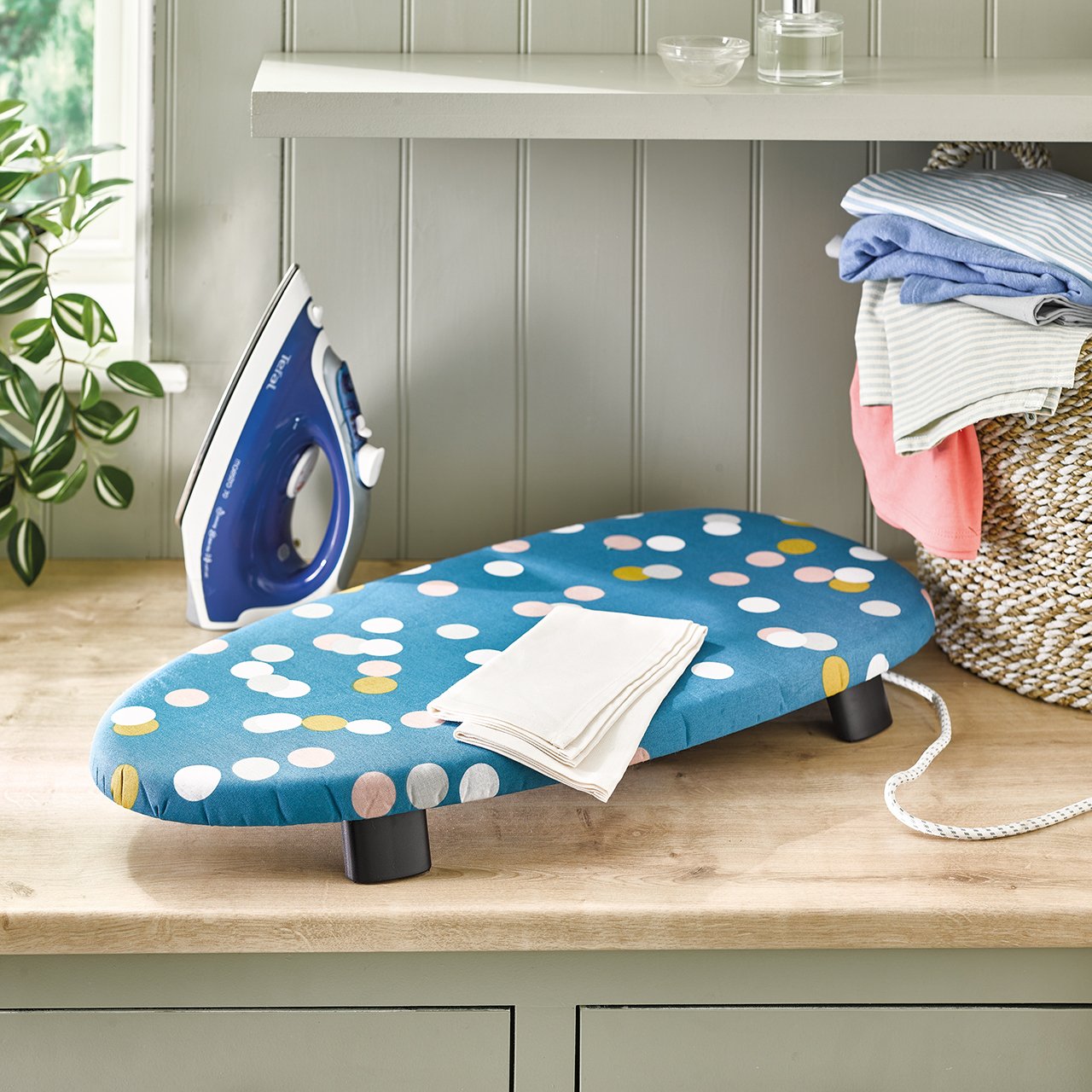 Tabletop Ironing Board