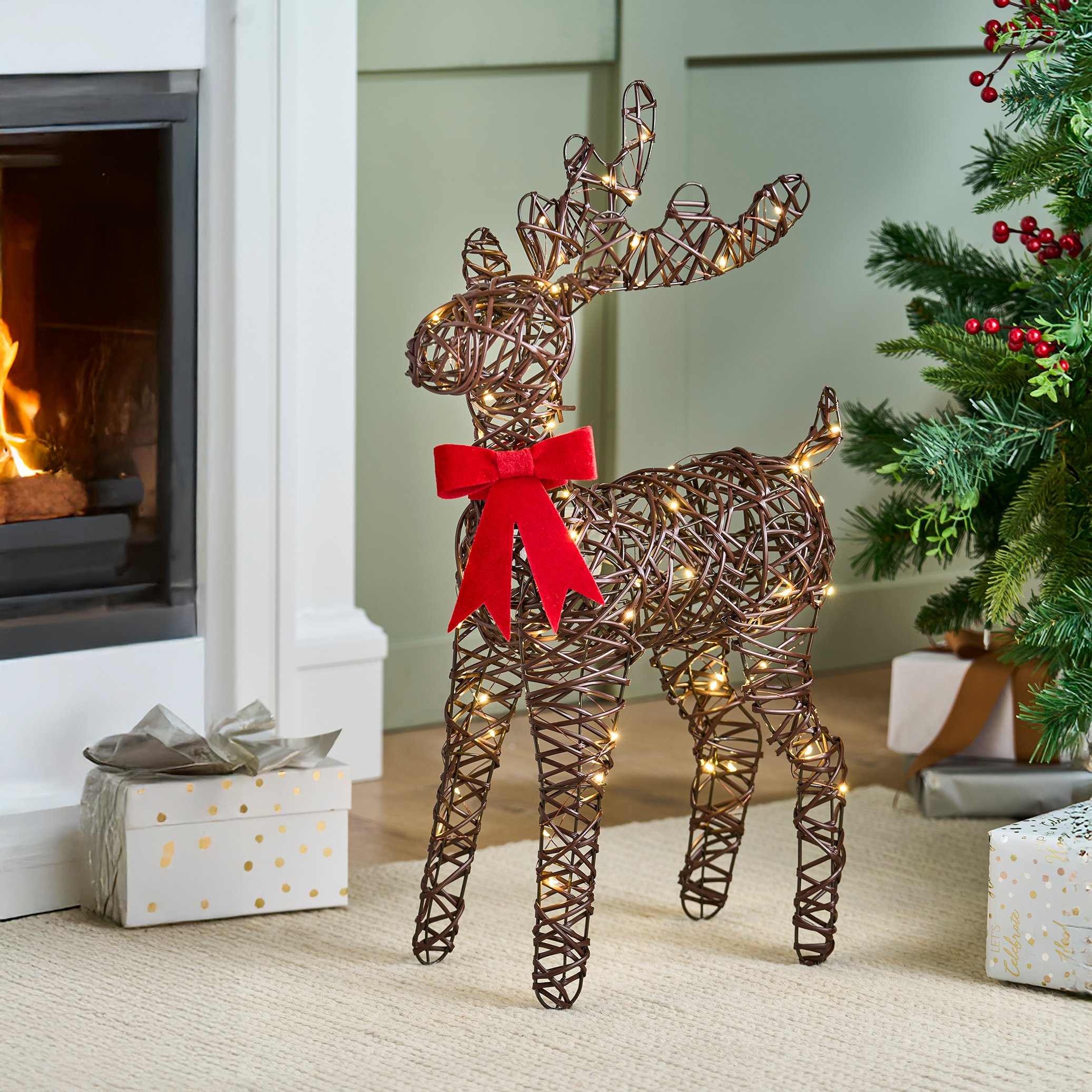 Wire Sculpture Reindeer with Lights