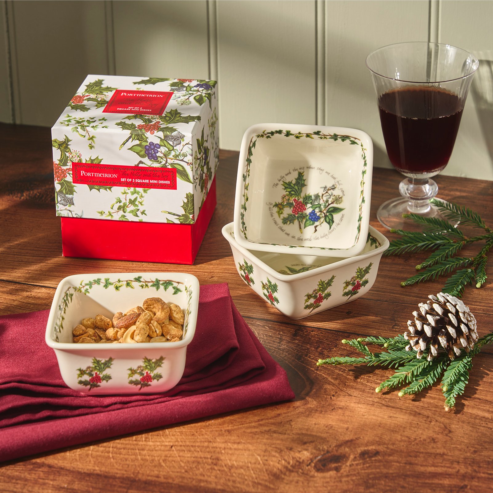 Holly and Ivy Mini Dishes