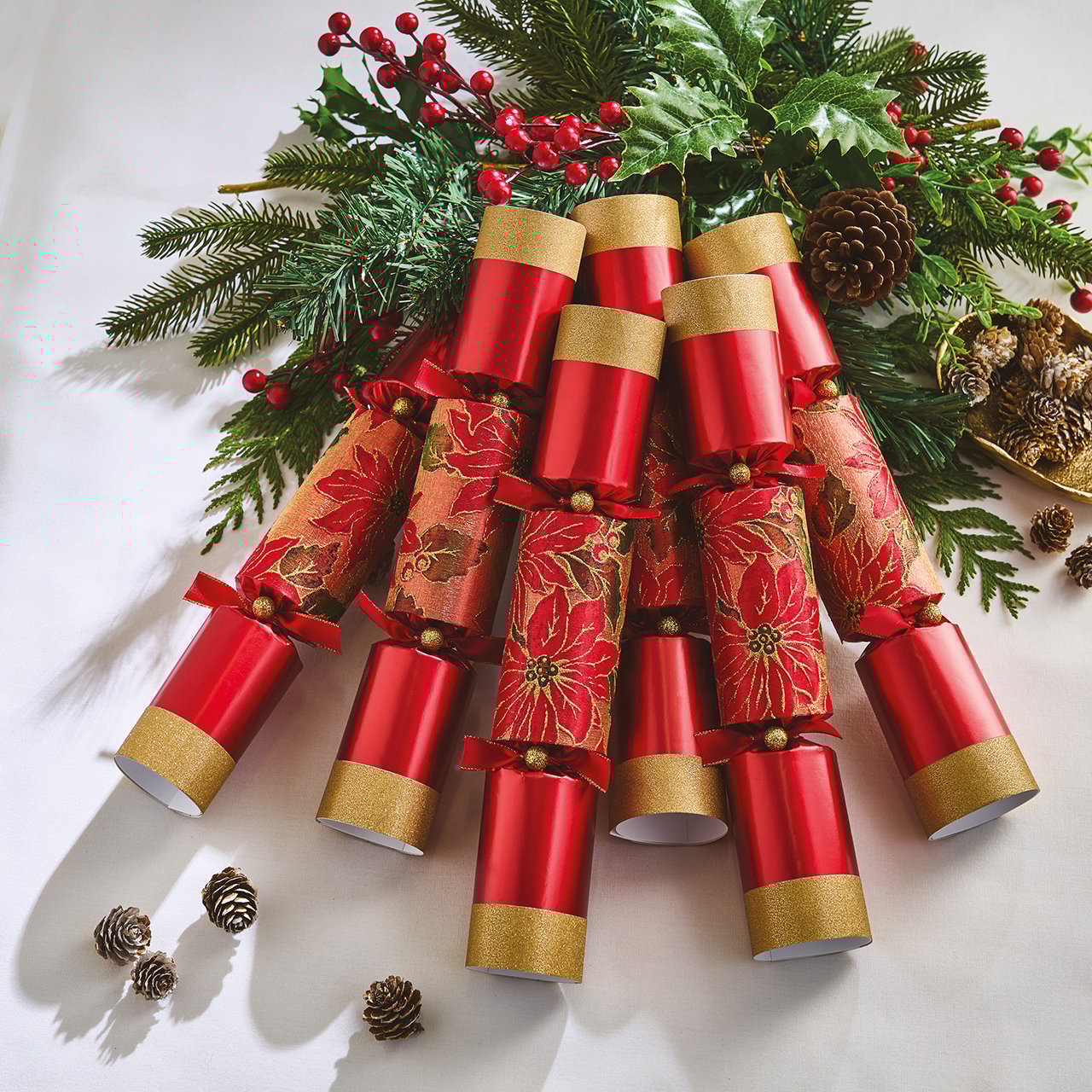 Set of 6 Glittery Poinsettia Crackers