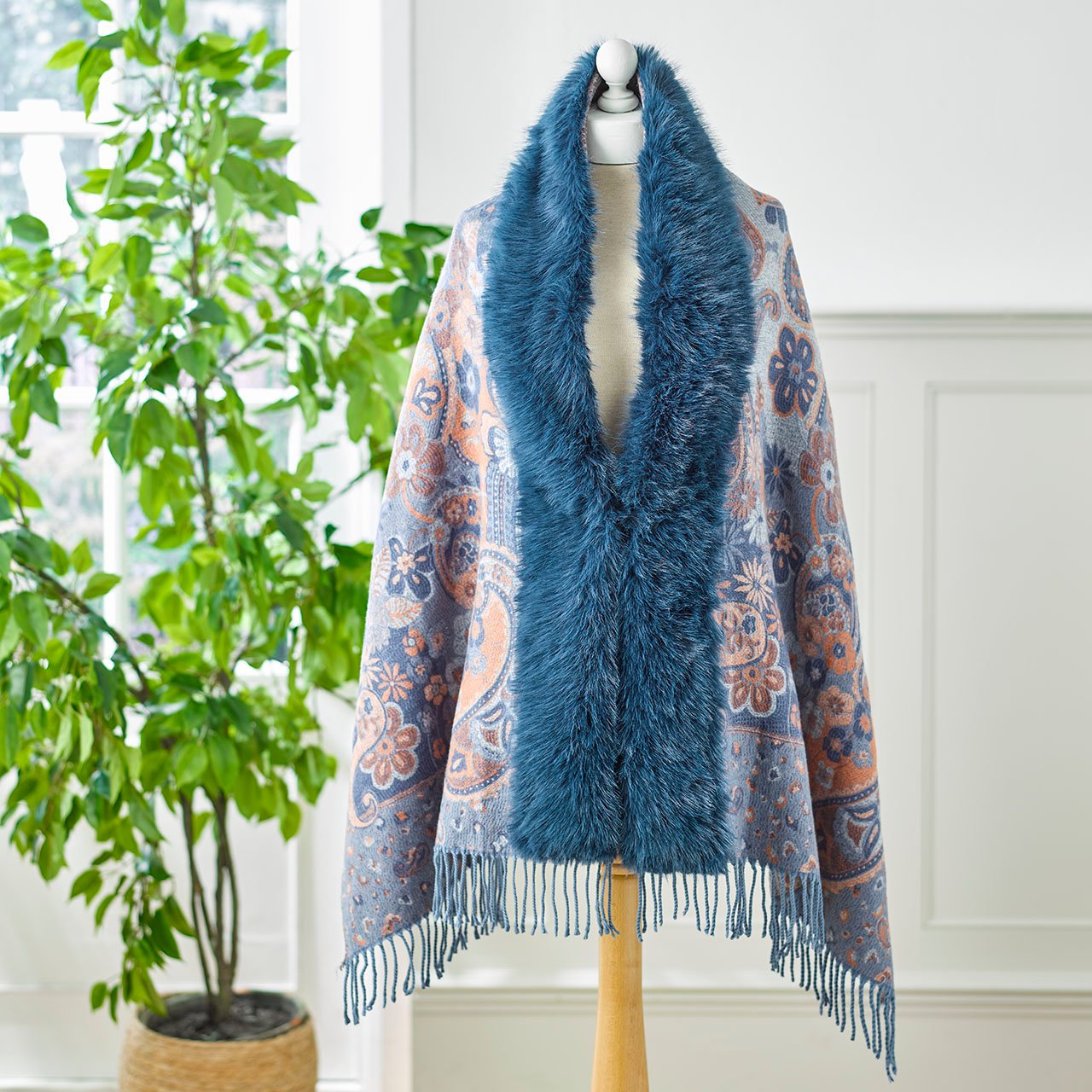 Floral Faux Fur Trim Wrap