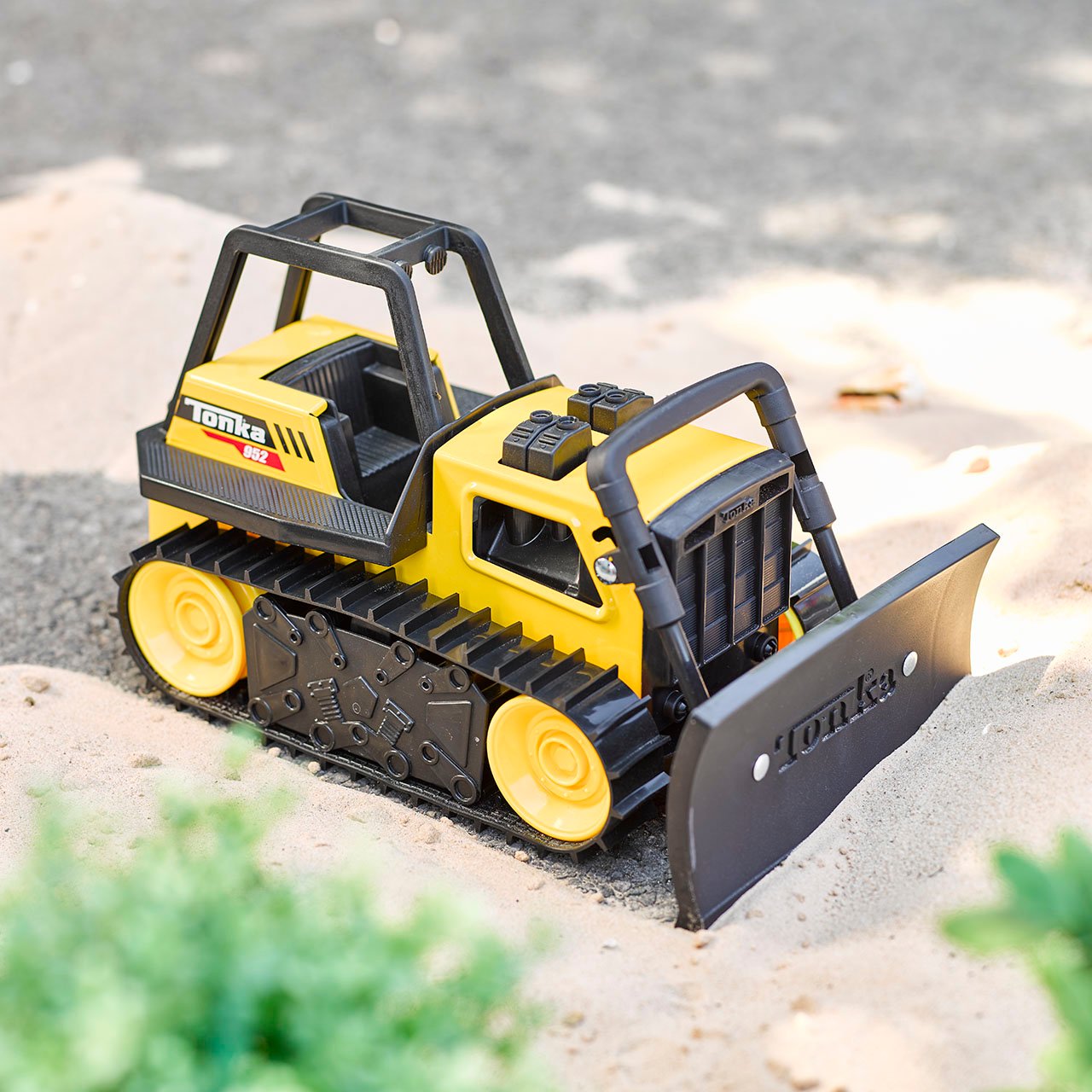 Tonka Classic Bulldozer