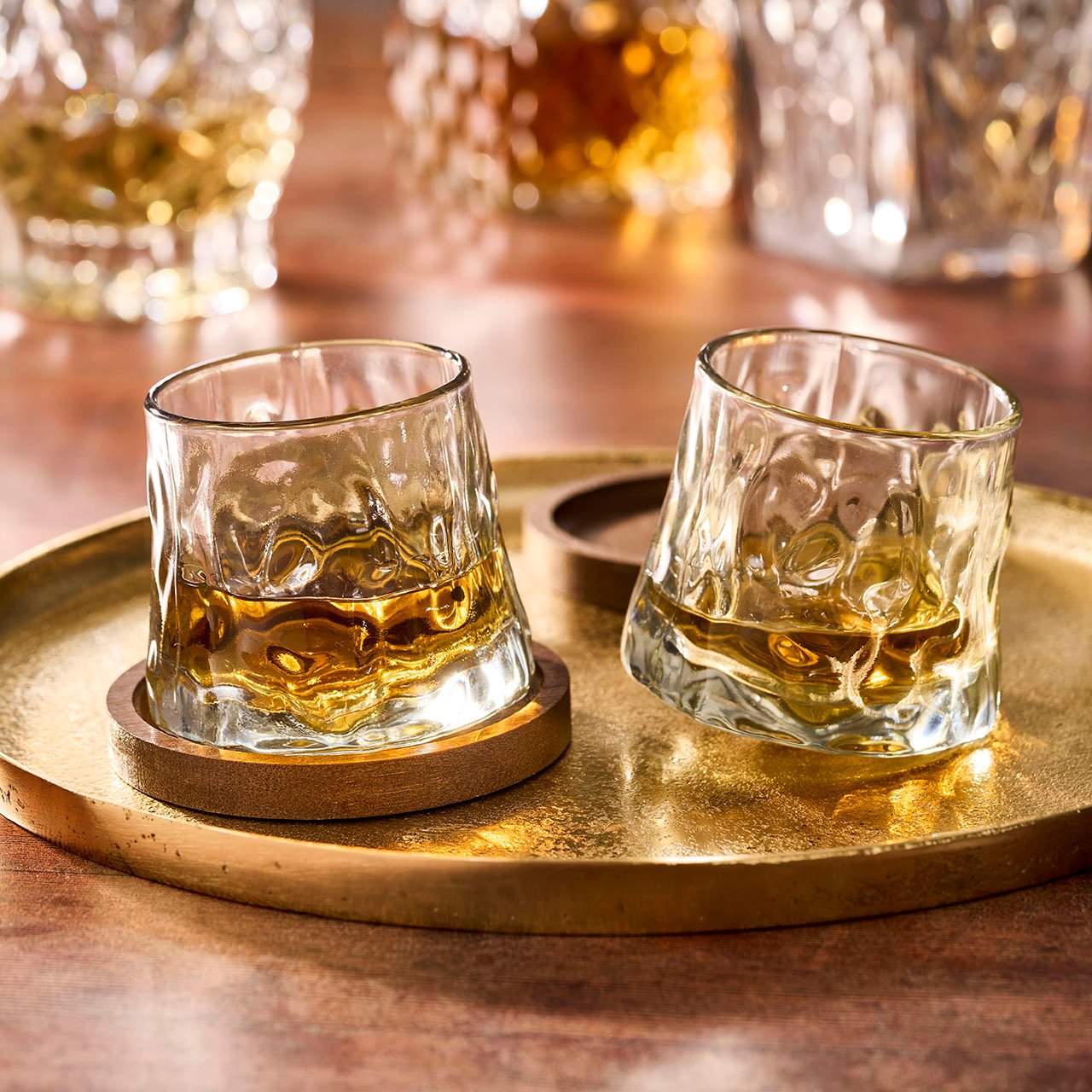 Rotating Whisky Glasses with Coasters