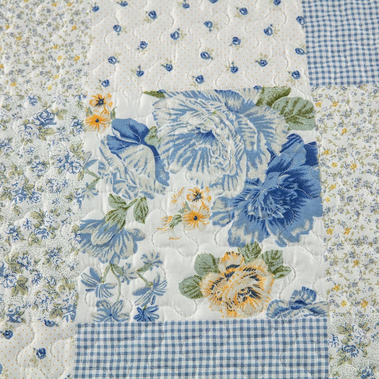 Reversible Patchwork Print Bedspread