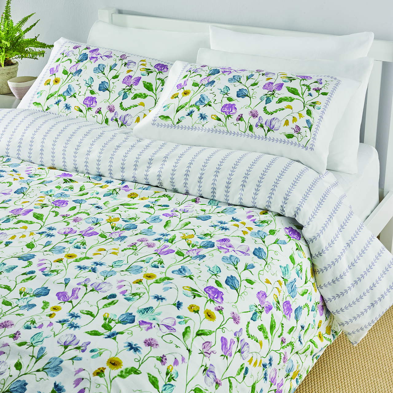 Sweetpea and Stripes Duvet Set