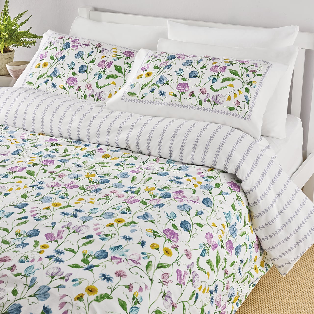 Sweetpea and Stripes Duvet Set