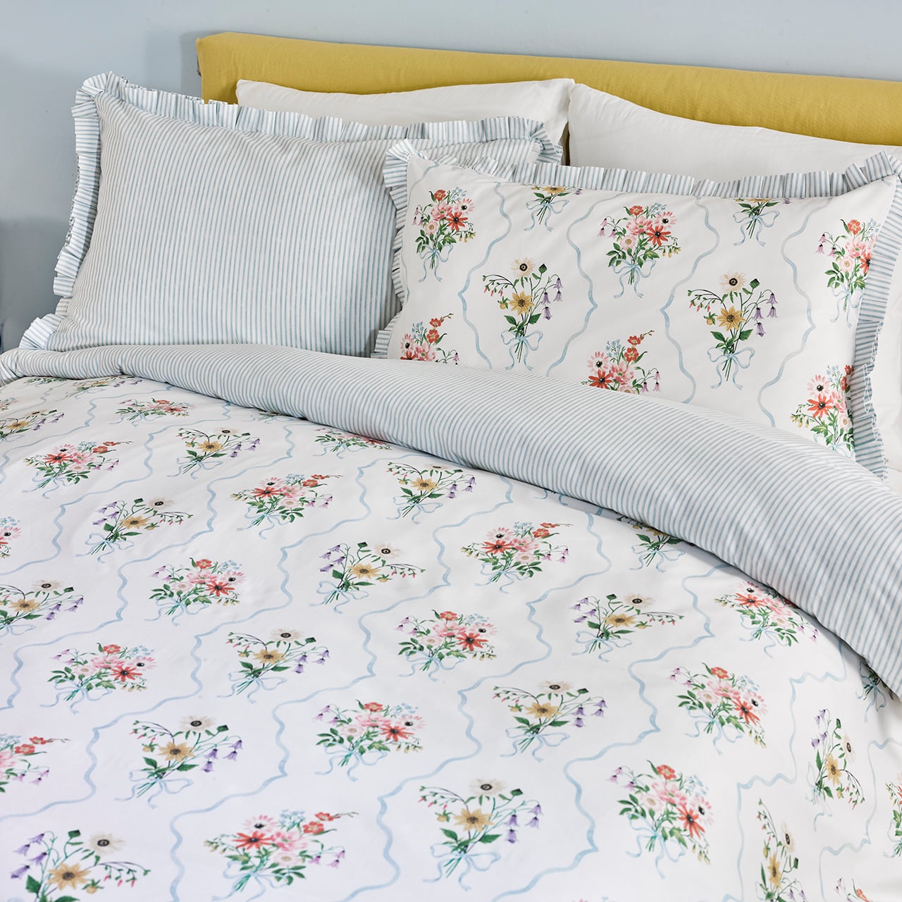 Ribbon Posies Duvet Set
