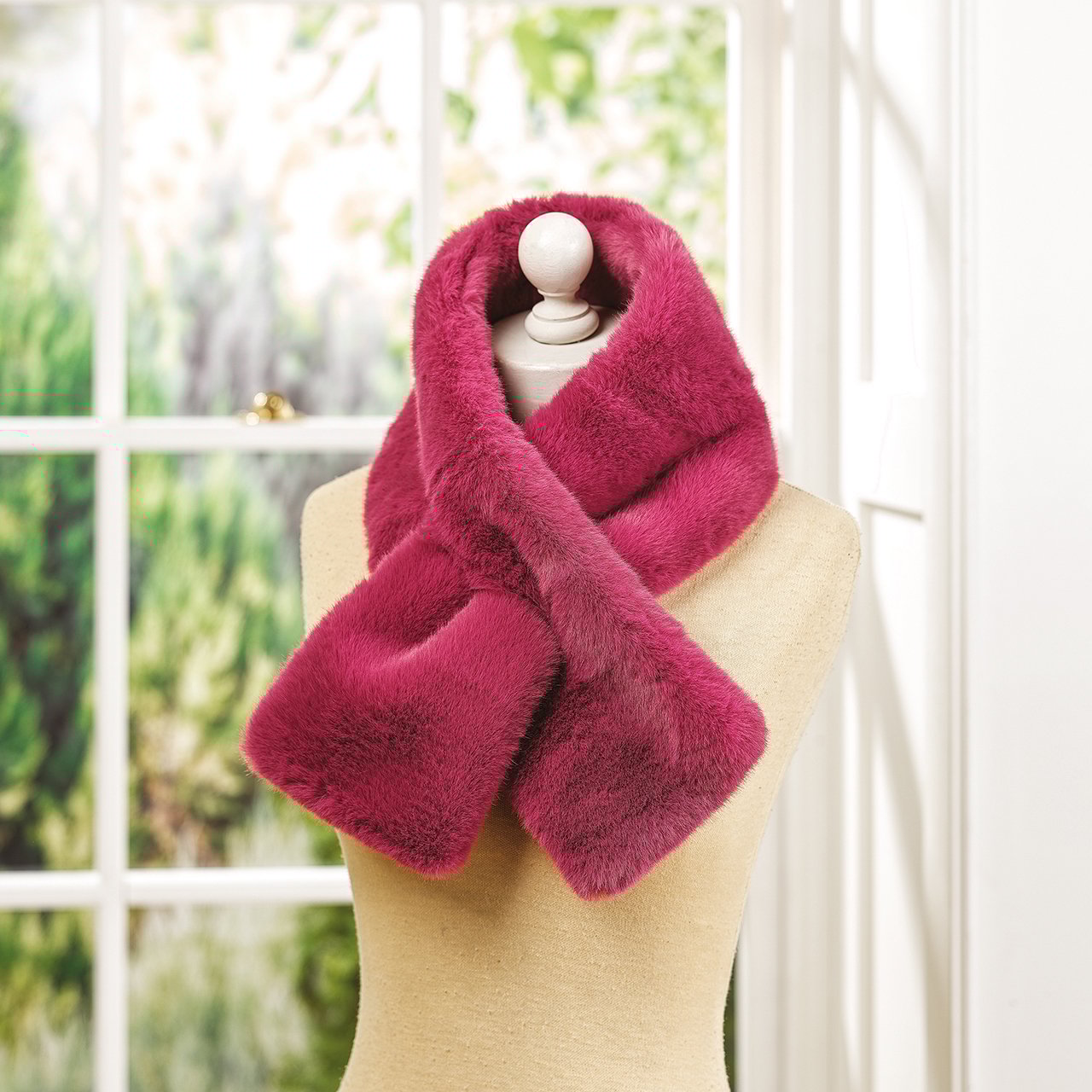Faux Fur Interlock Scarf